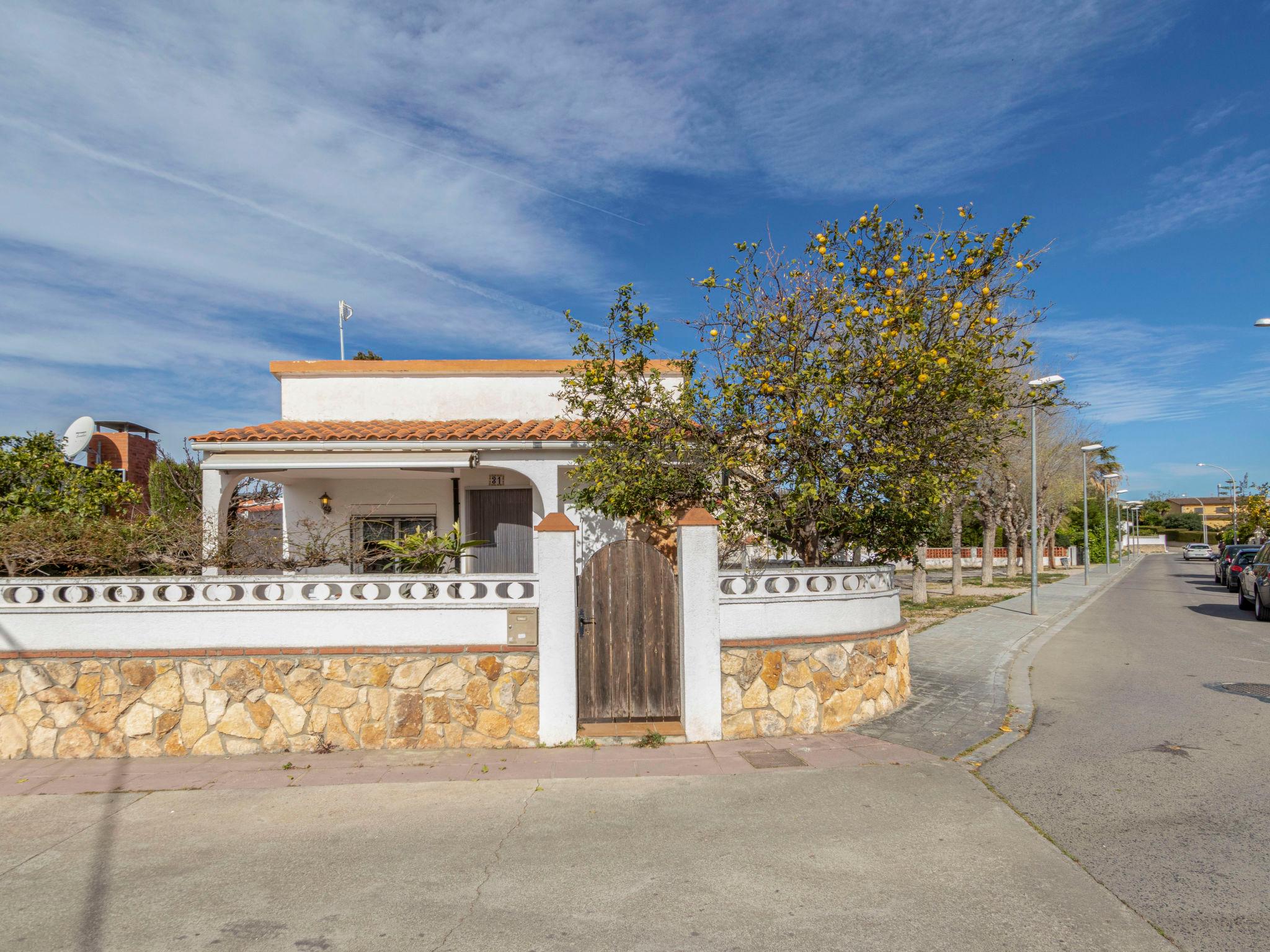 Foto 1 - Casa de 3 habitaciones en Torredembarra con jardín y vistas al mar
