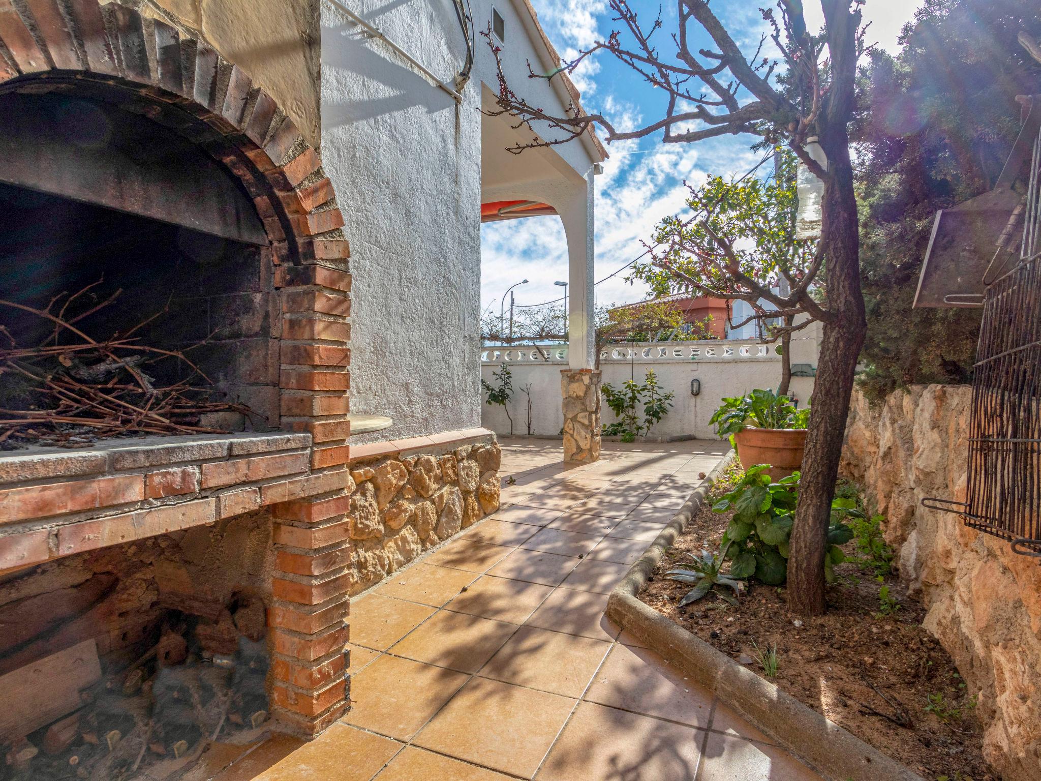 Foto 5 - Haus mit 3 Schlafzimmern in Torredembarra mit garten und blick aufs meer