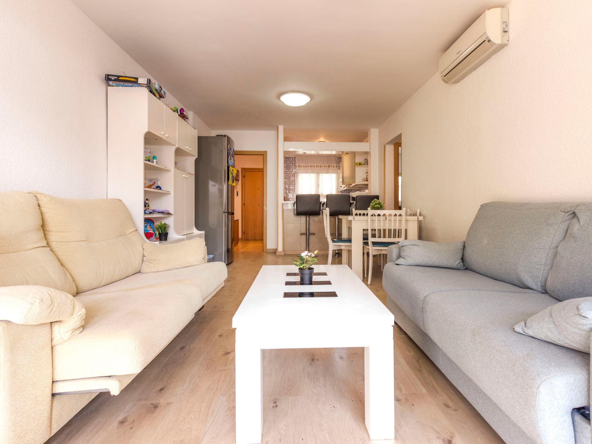 Photo 10 - 2 bedroom Apartment in Cambrils with garden and terrace