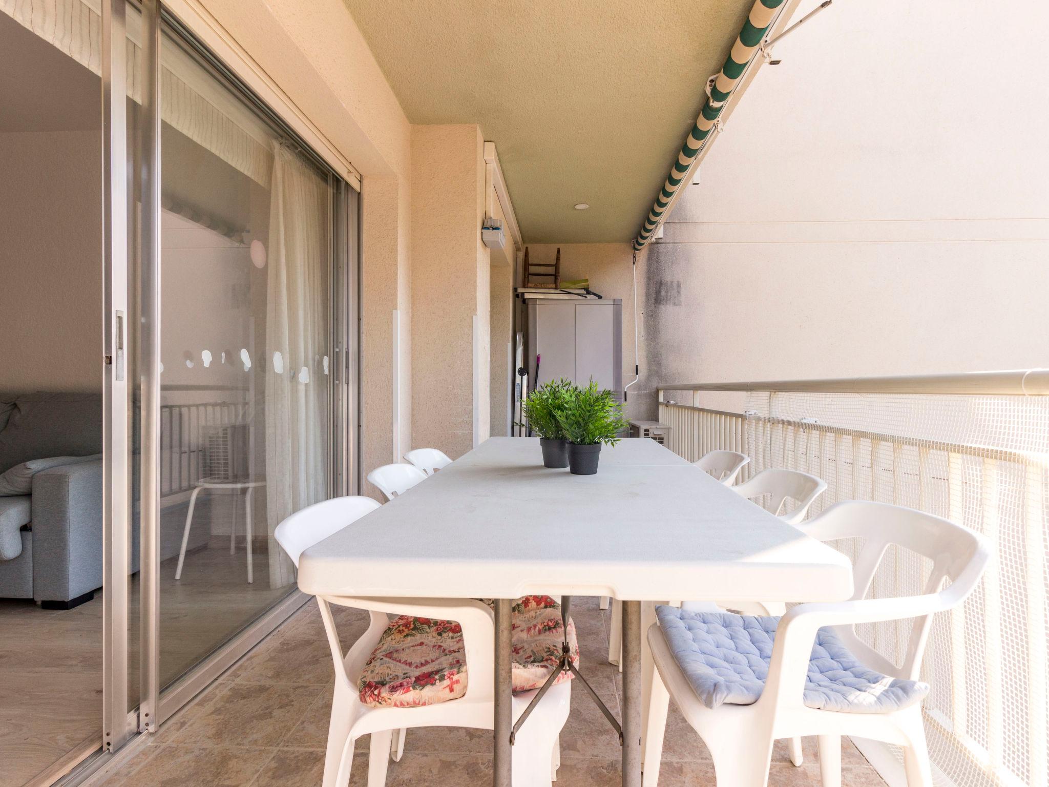 Photo 2 - 2 bedroom Apartment in Cambrils with garden and terrace