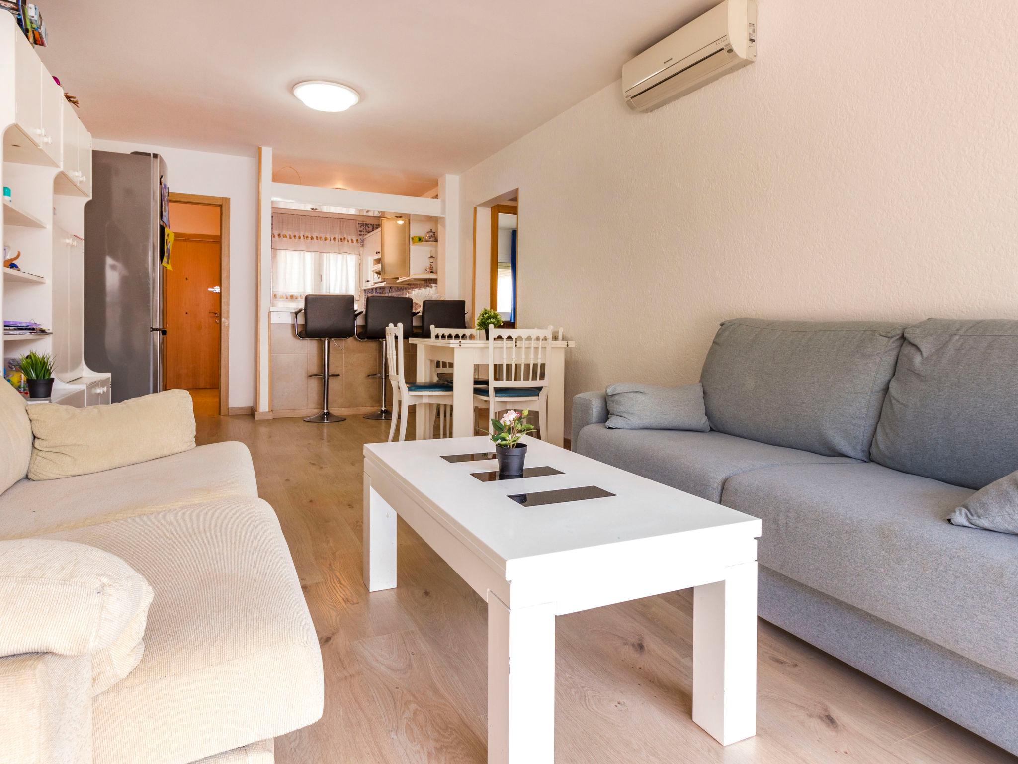 Foto 9 - Apartamento de 2 habitaciones en Cambrils con jardín y vistas al mar