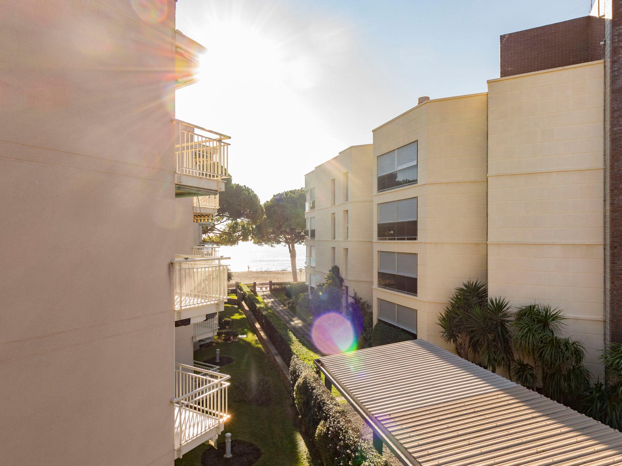 Foto 6 - Apartamento de 2 habitaciones en Cambrils con jardín y vistas al mar