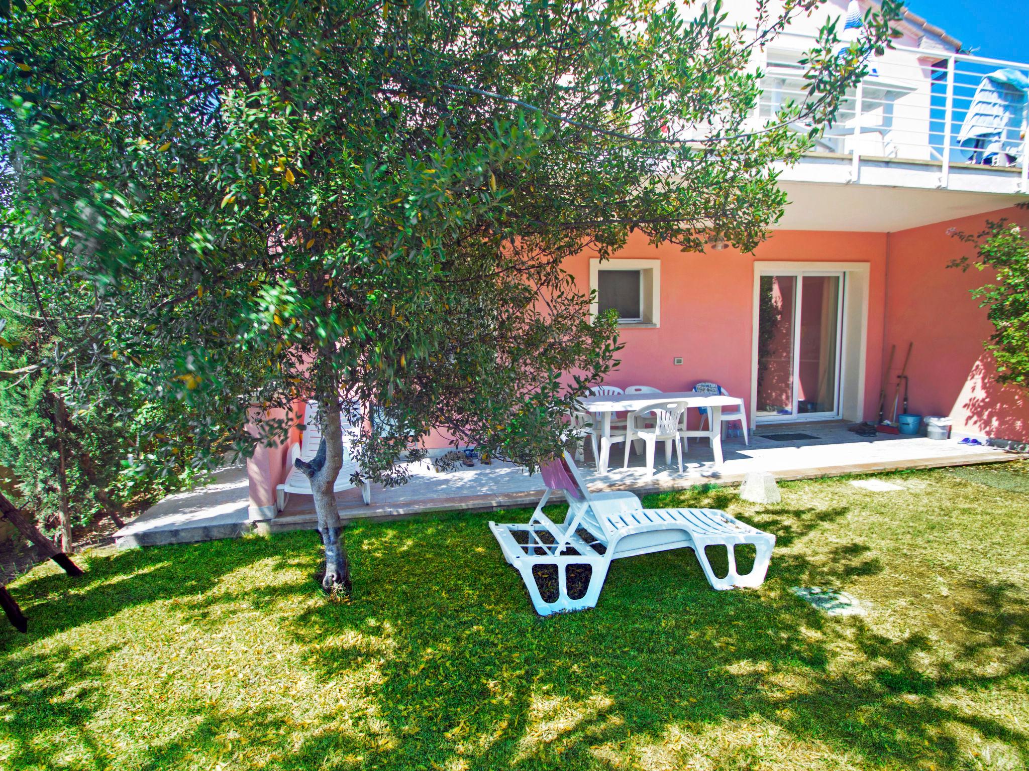 Photo 13 - 1 bedroom Apartment in Bibbona with swimming pool and garden