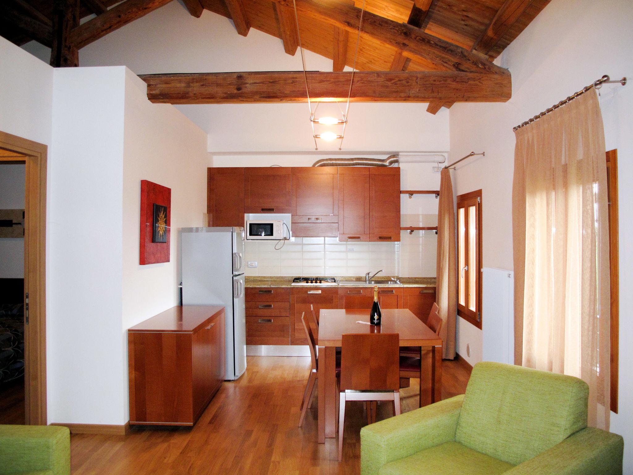 Foto 6 - Apartamento de 1 quarto em San Michele al Tagliamento com piscina e jardim