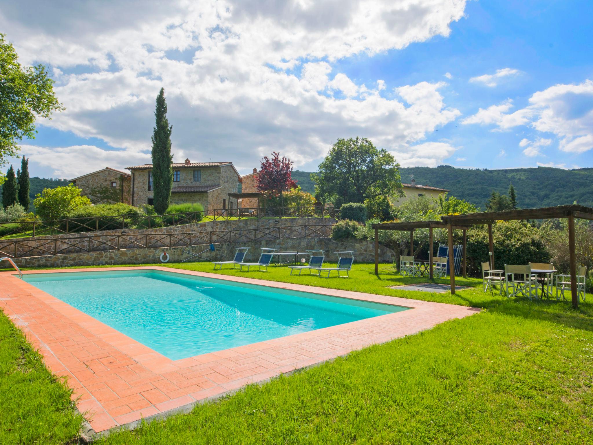 Foto 1 - Casa de 3 habitaciones en Greve in Chianti con piscina y jardín