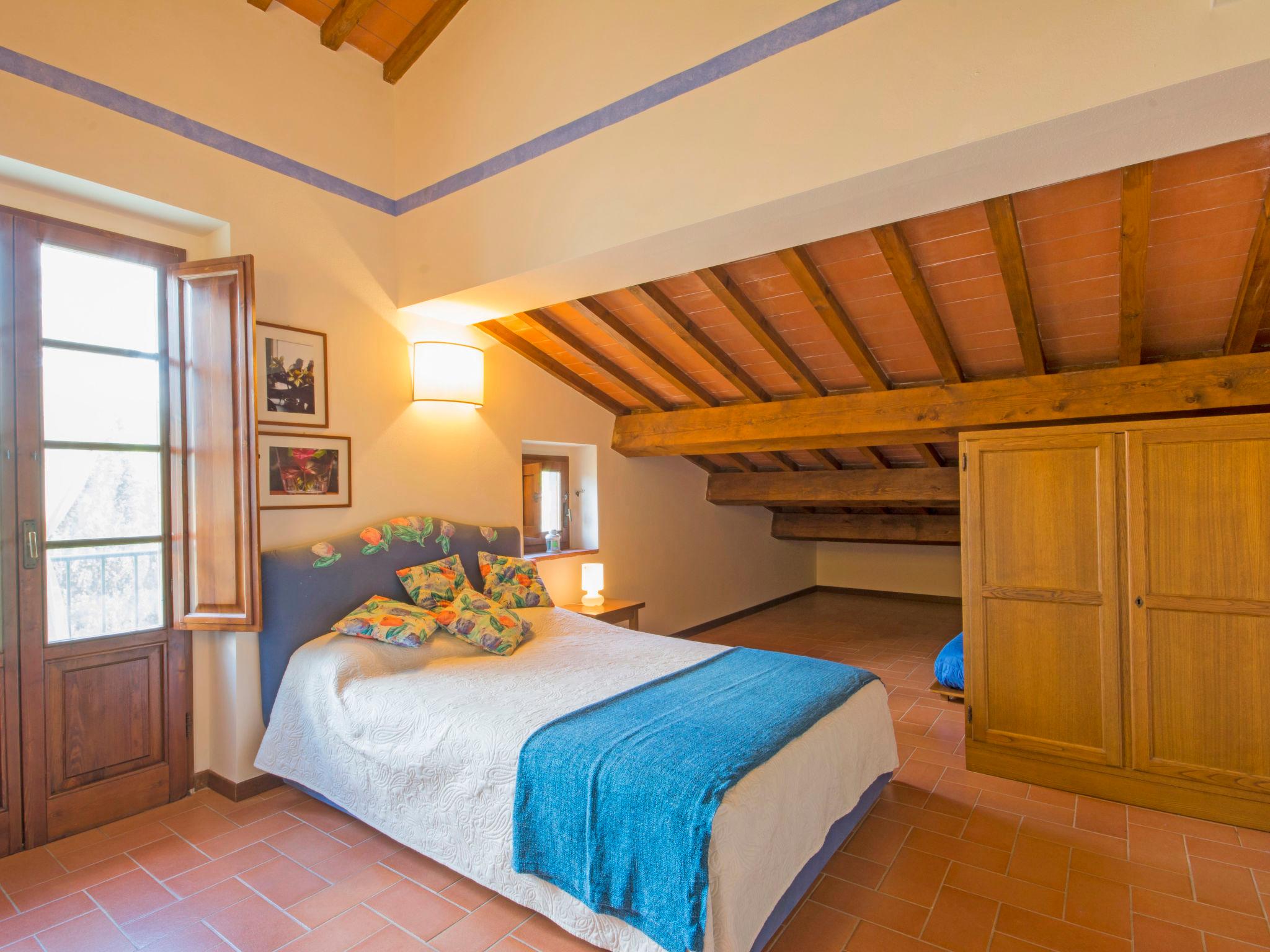 Foto 14 - Haus mit 3 Schlafzimmern in Greve in Chianti mit schwimmbad