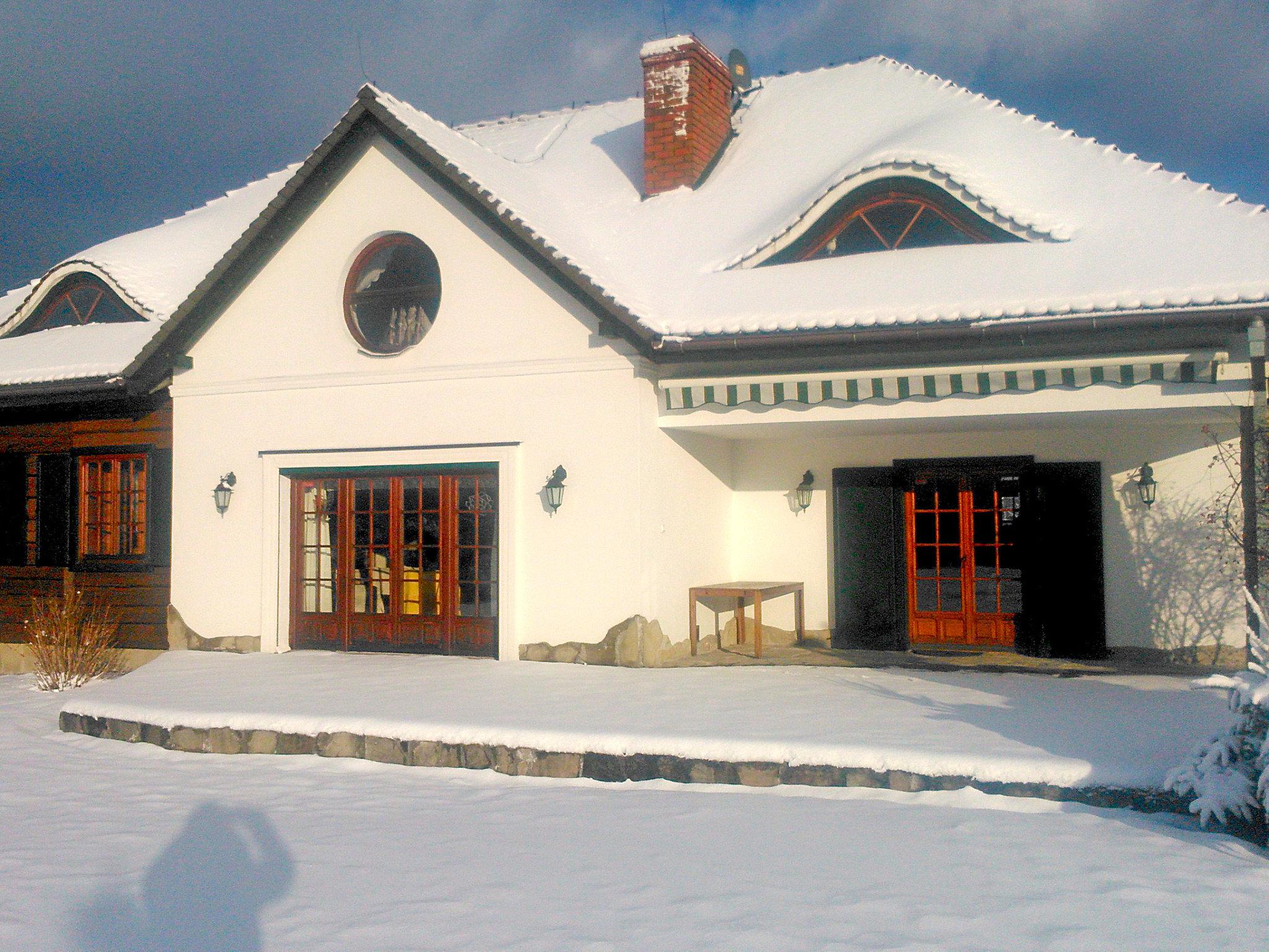 Foto 43 - Casa de 5 habitaciones en Gilowice con piscina privada y vistas a la montaña