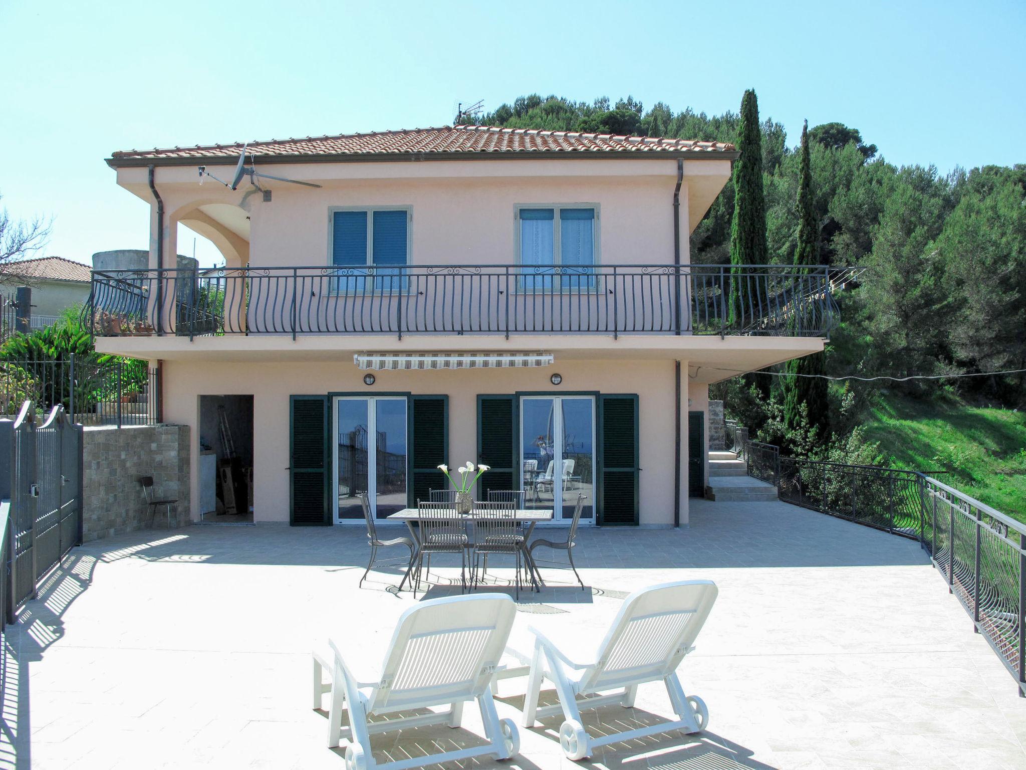 Photo 2 - Appartement de 3 chambres à Costarainera avec terrasse et vues à la mer