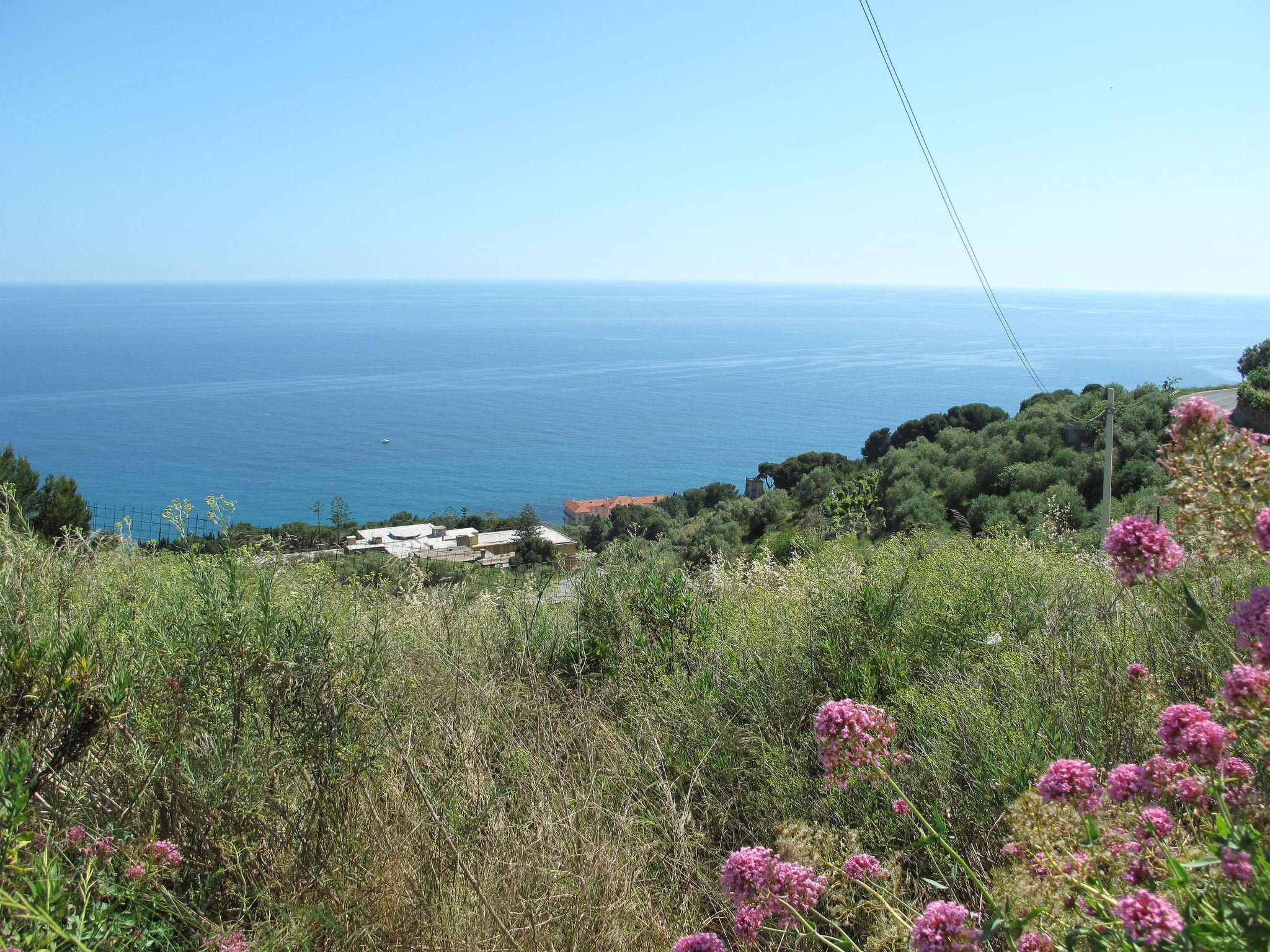 Foto 15 - Appartamento con 3 camere da letto a Costarainera con giardino e terrazza