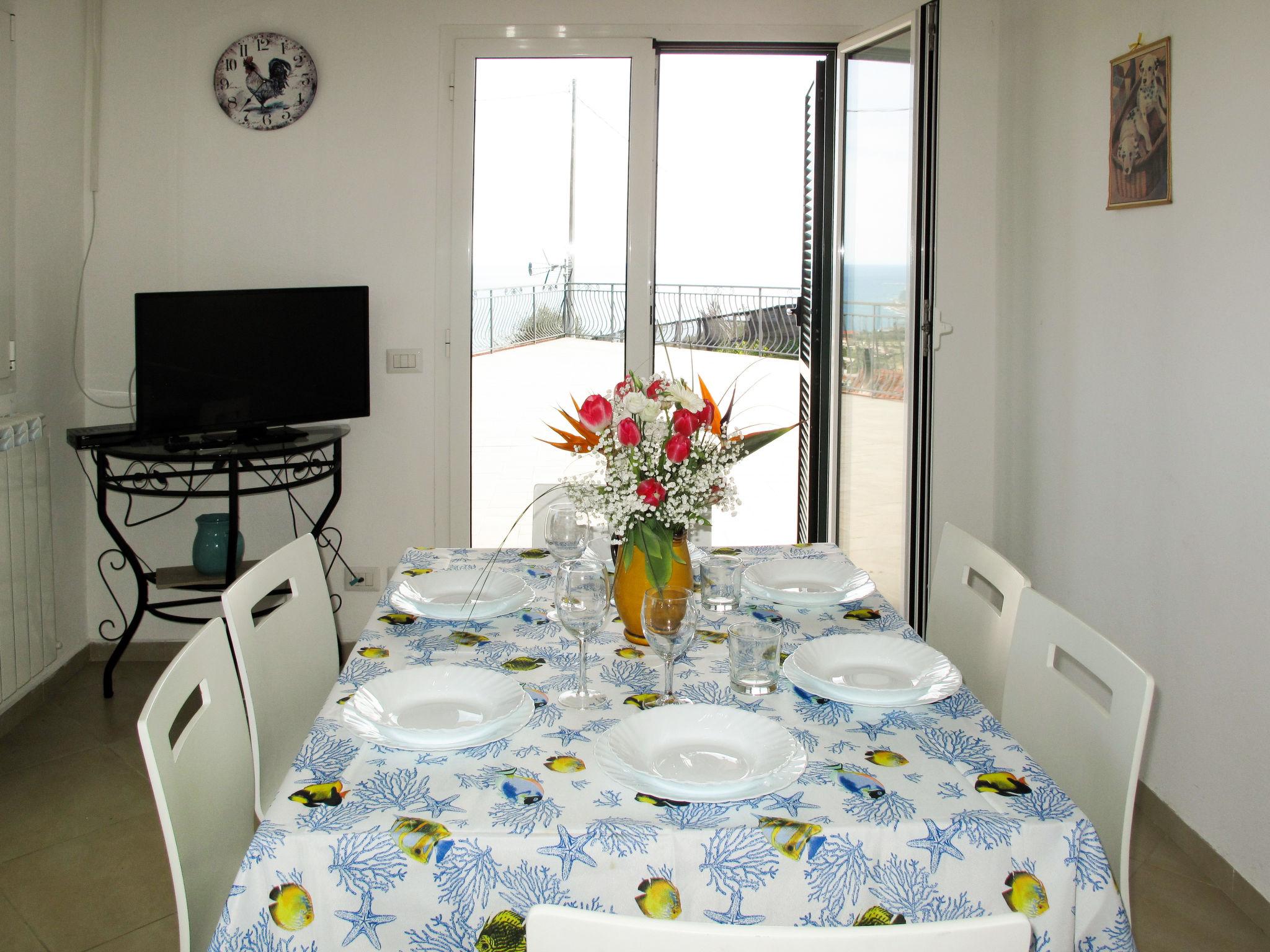 Photo 6 - 3 bedroom Apartment in Costarainera with terrace and sea view