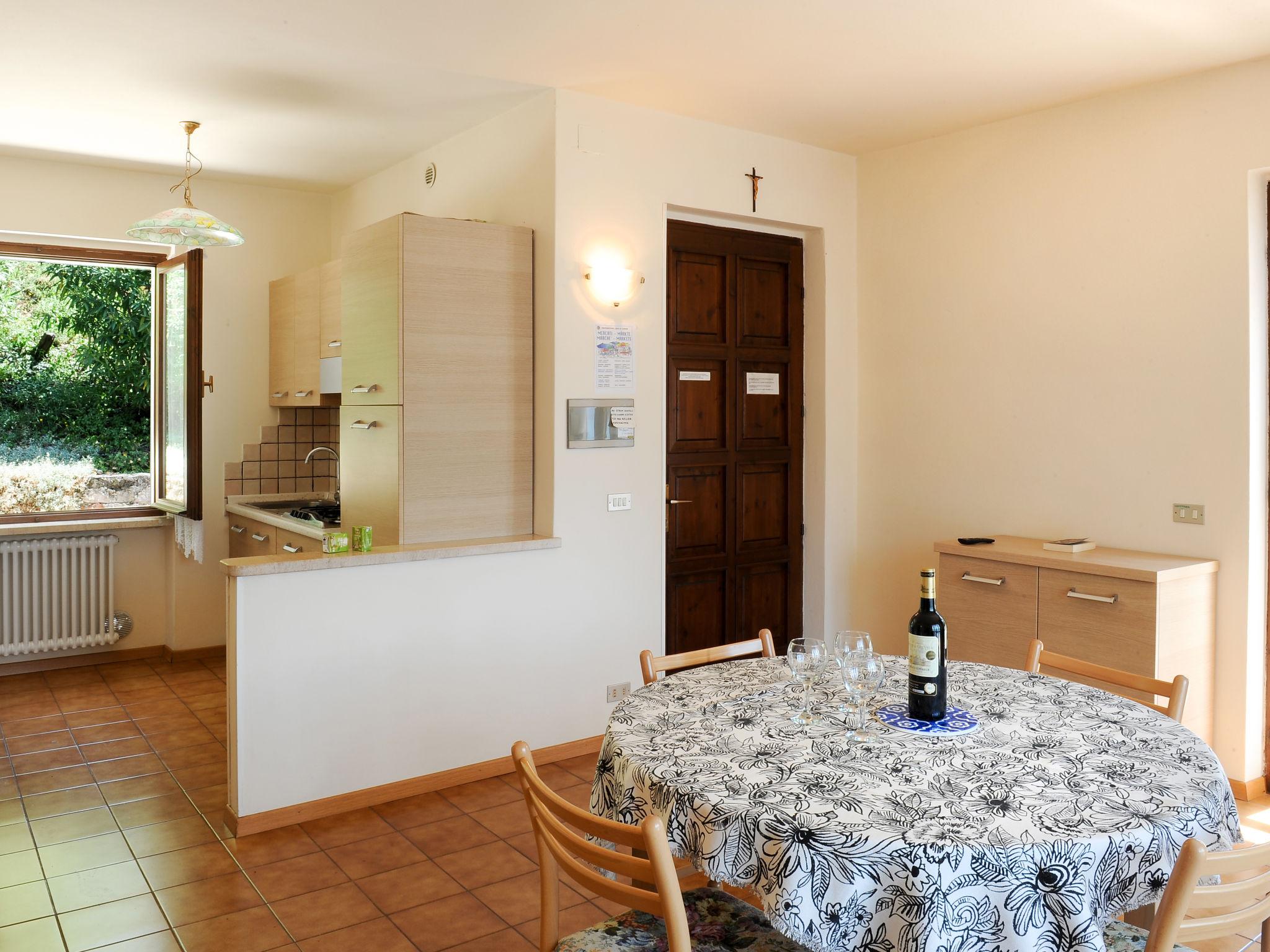 Photo 6 - 2 bedroom Apartment in Malcesine with garden and mountain view