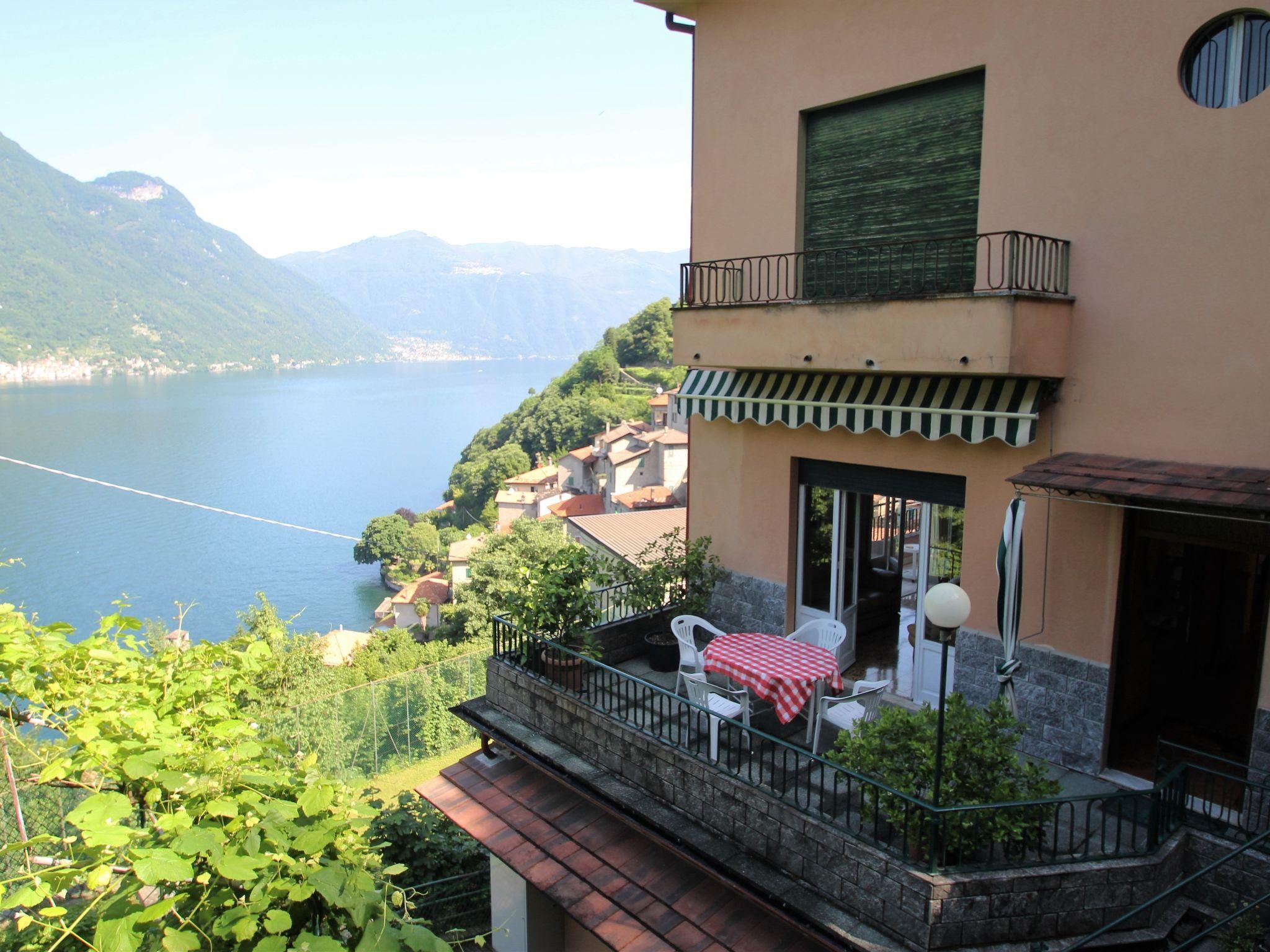 Foto 3 - Appartamento con 2 camere da letto a Nesso con terrazza e vista sulle montagne