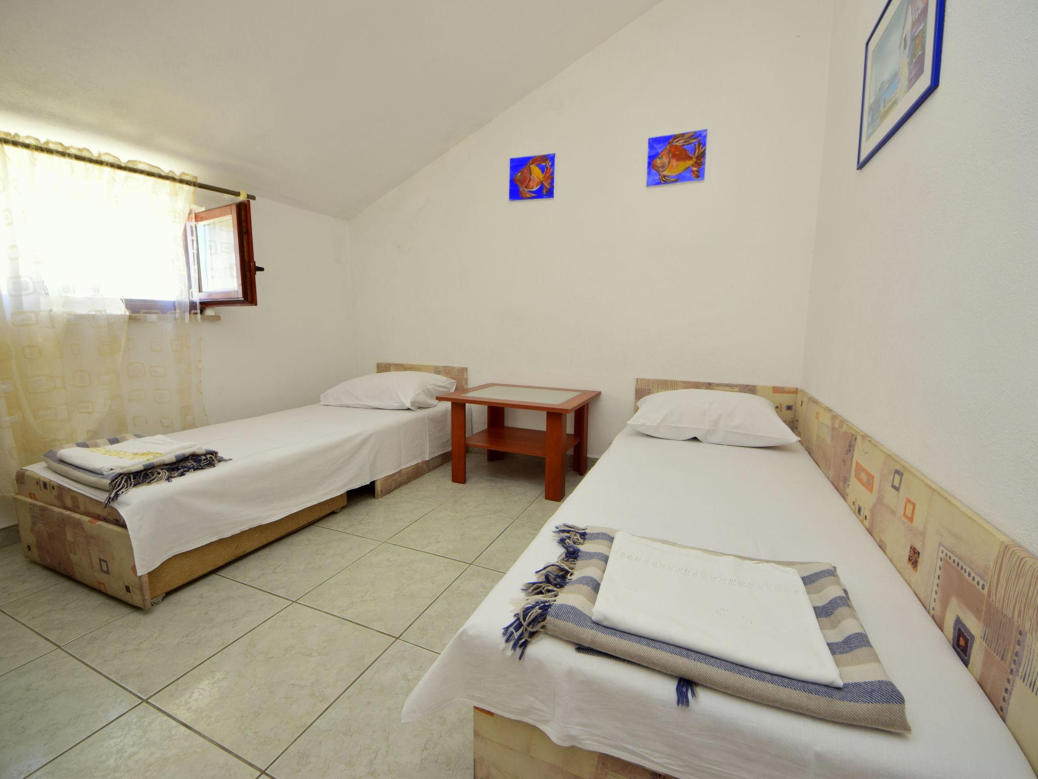 Foto 9 - Apartamento de 2 habitaciones en Supetar con terraza y vistas al mar