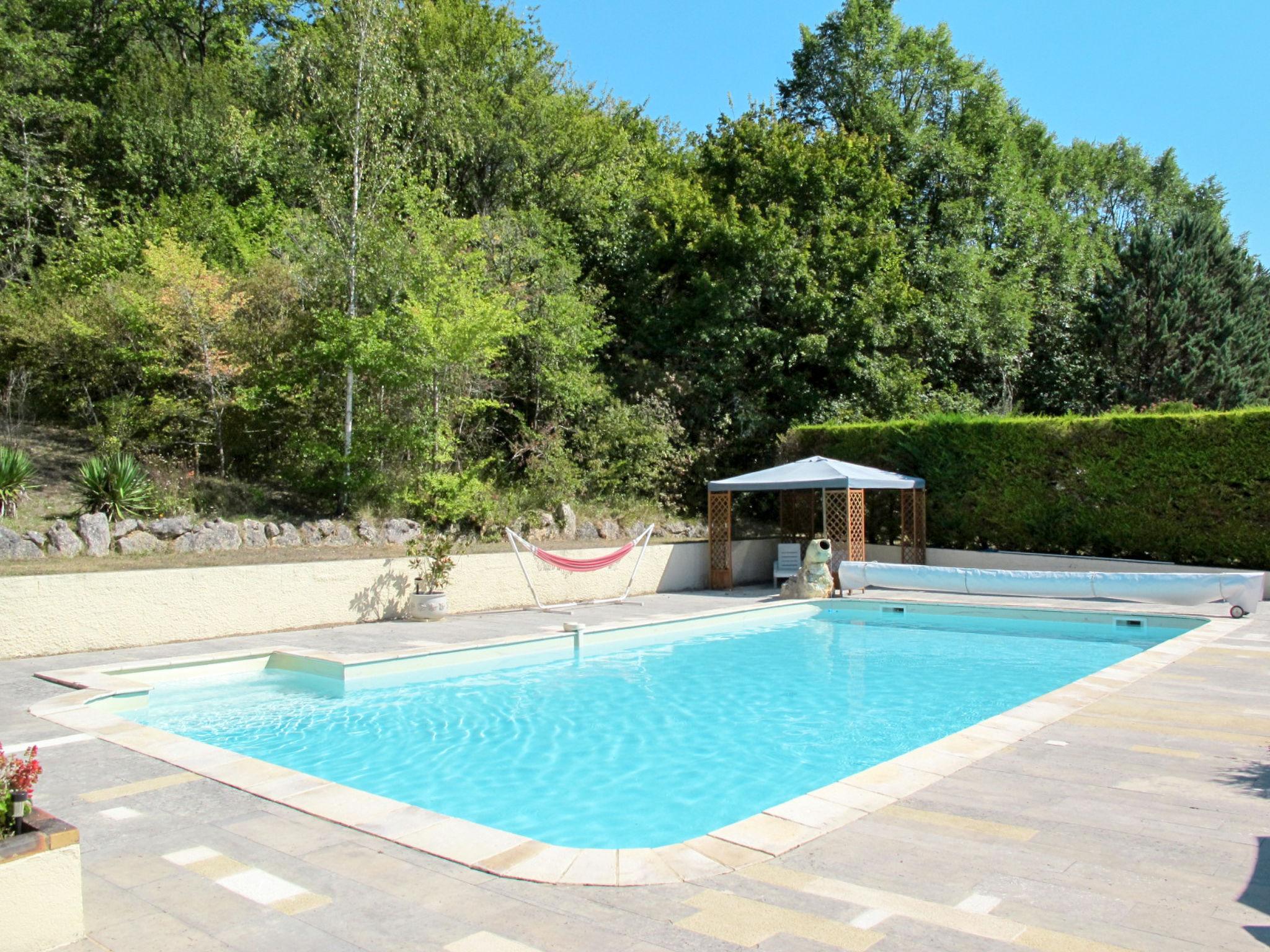 Foto 2 - Apartamento de 1 quarto em Saint-Georges-de-Montclard com piscina e jardim