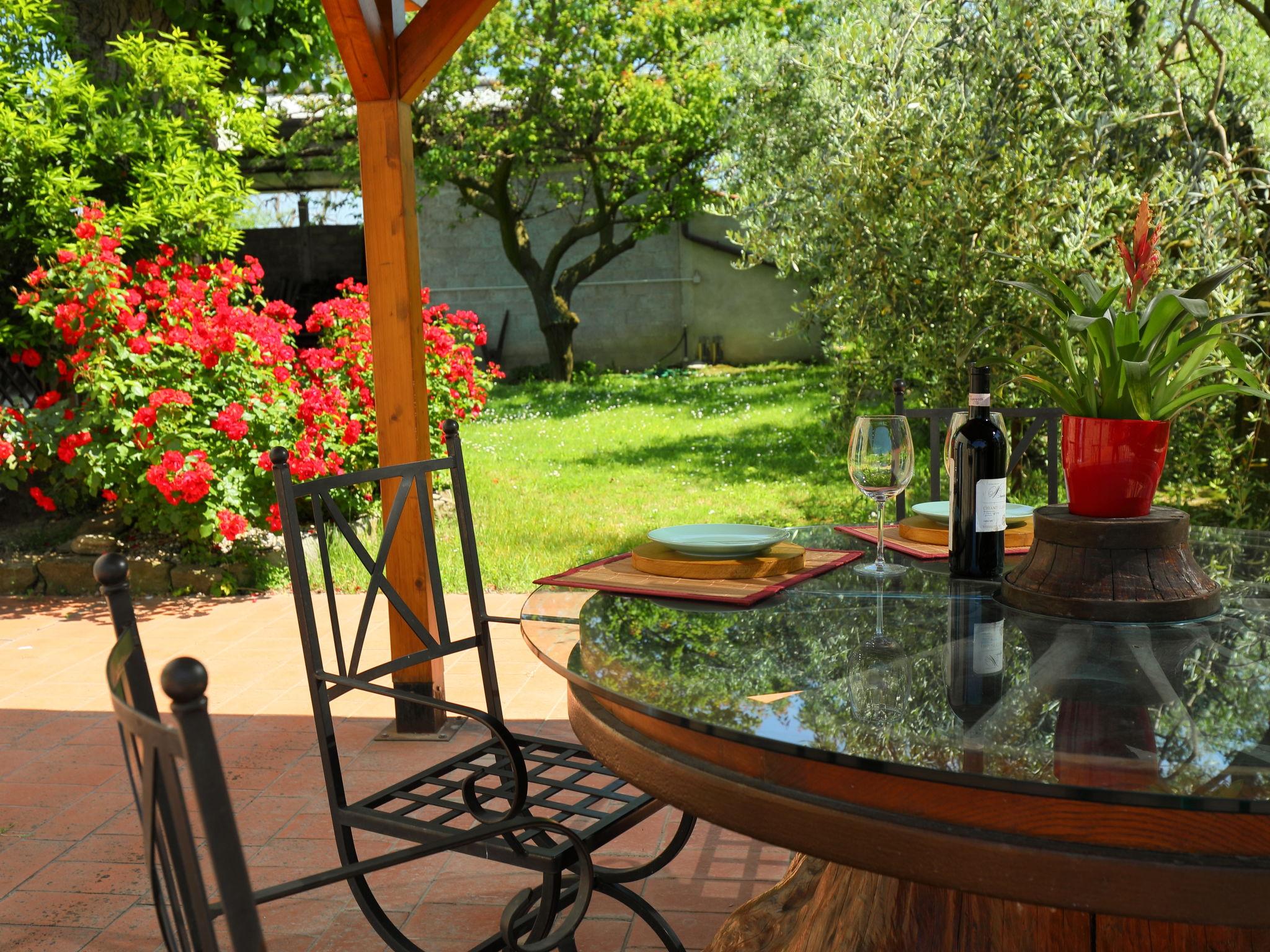 Photo 19 - 3 bedroom House in Cortona with swimming pool and garden