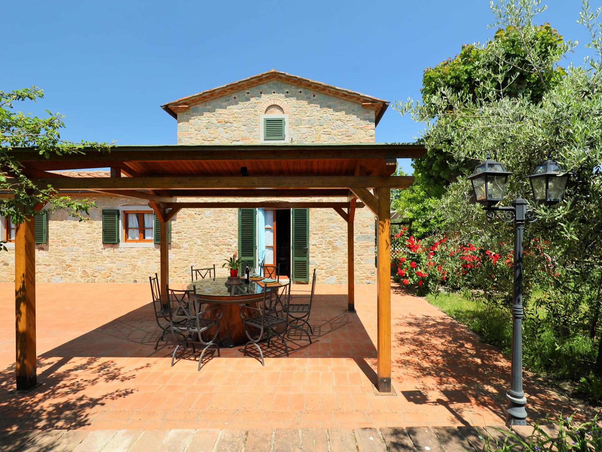 Photo 21 - 3 bedroom House in Cortona with swimming pool and garden