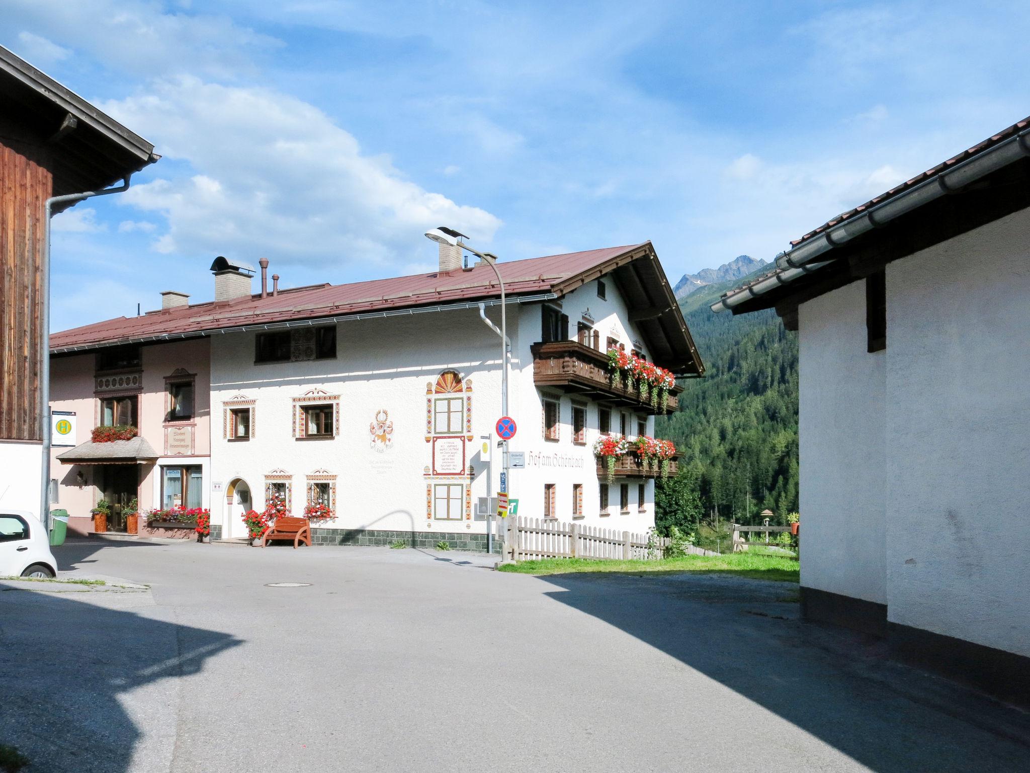 Photo 1 - Appartement de 2 chambres à Sankt Anton am Arlberg avec jardin et vues sur la montagne