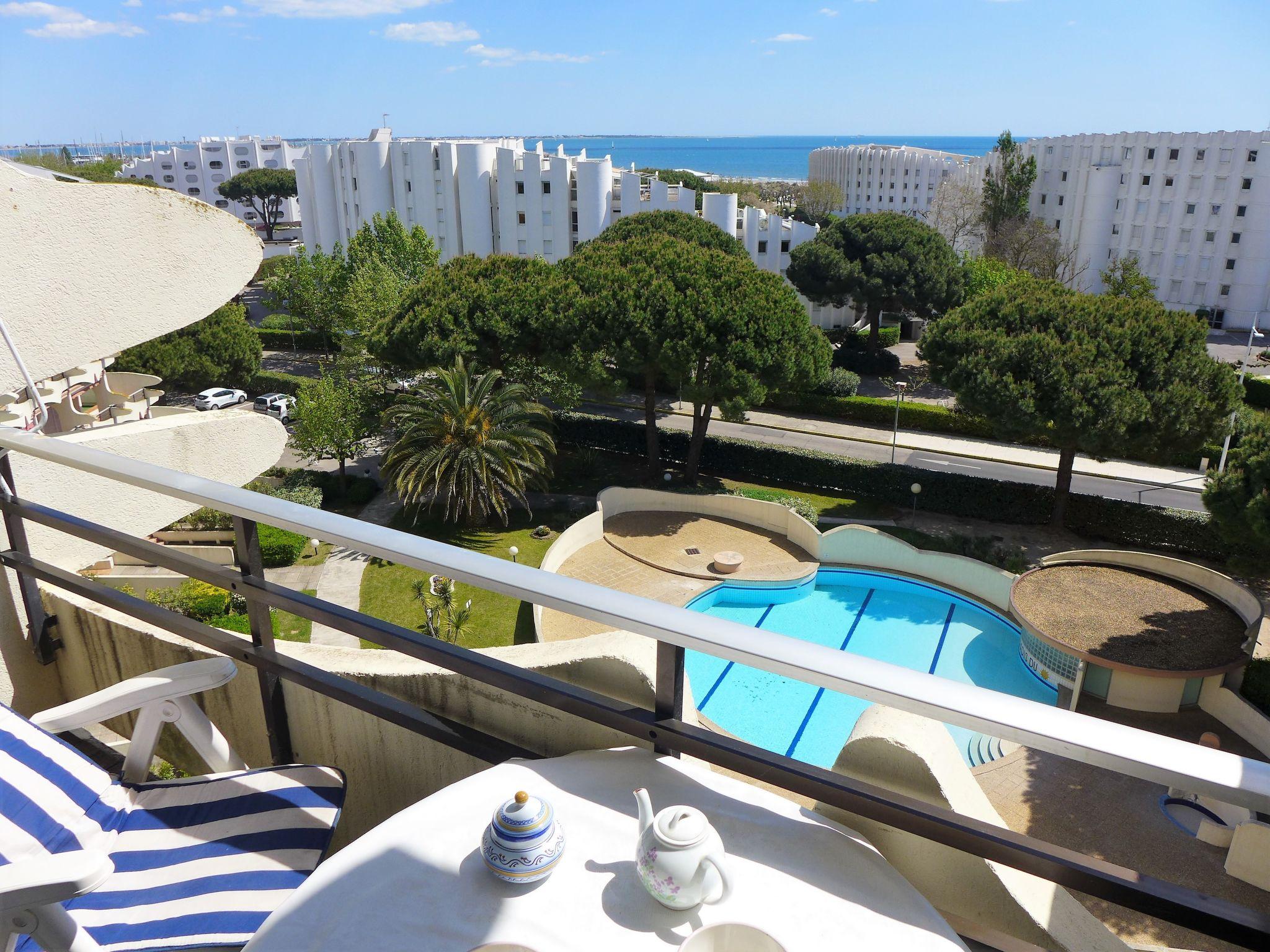 Photo 1 - Apartment in La Grande-Motte with swimming pool and sea view