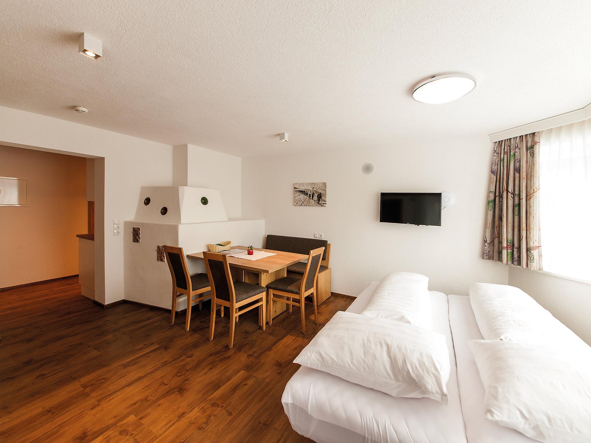 Foto 7 - Apartment mit 1 Schlafzimmer in Pettneu am Arlberg mit garten und blick auf die berge