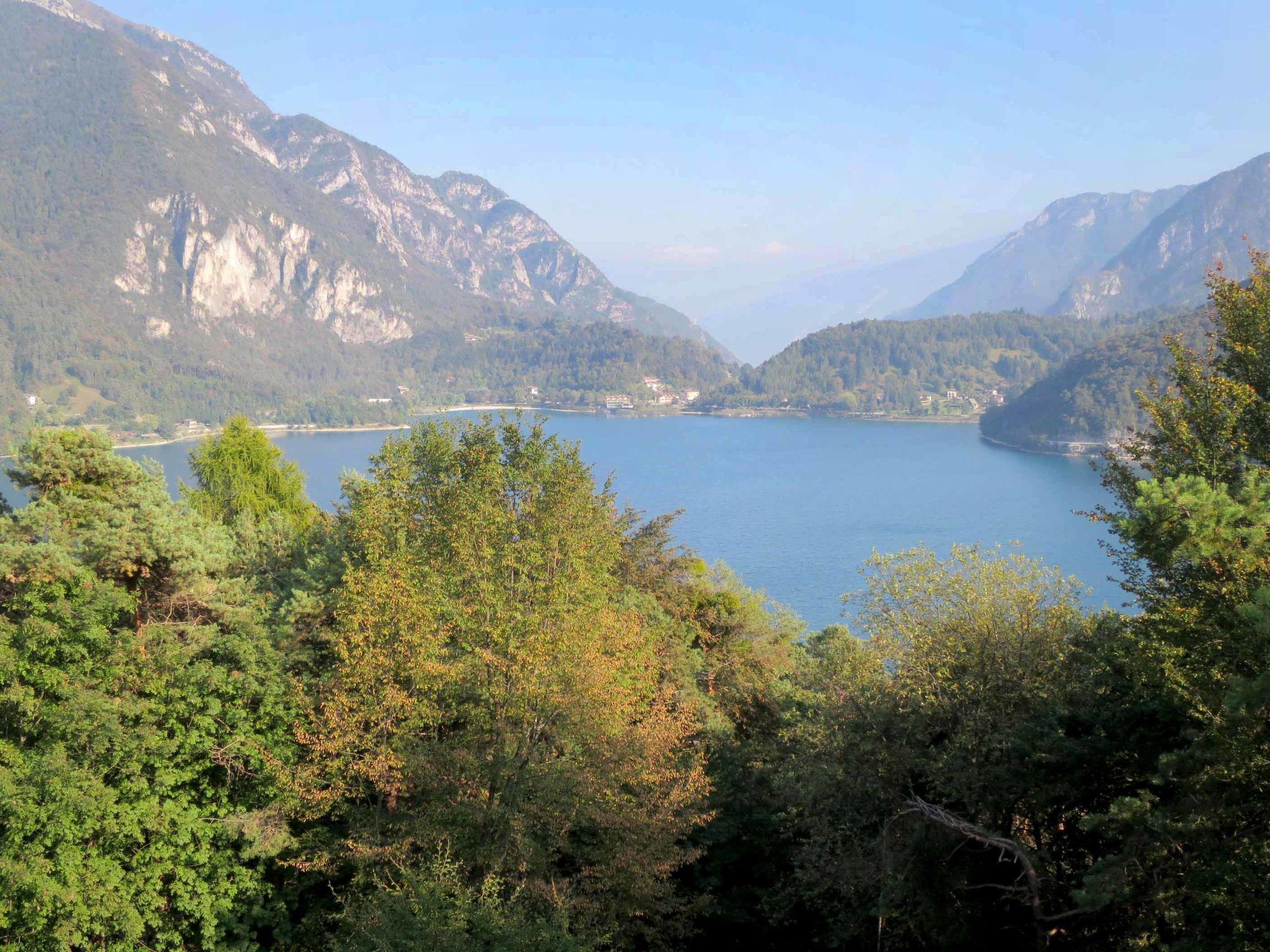 Foto 29 - Appartamento con 2 camere da letto a Ledro con piscina e vista sulle montagne