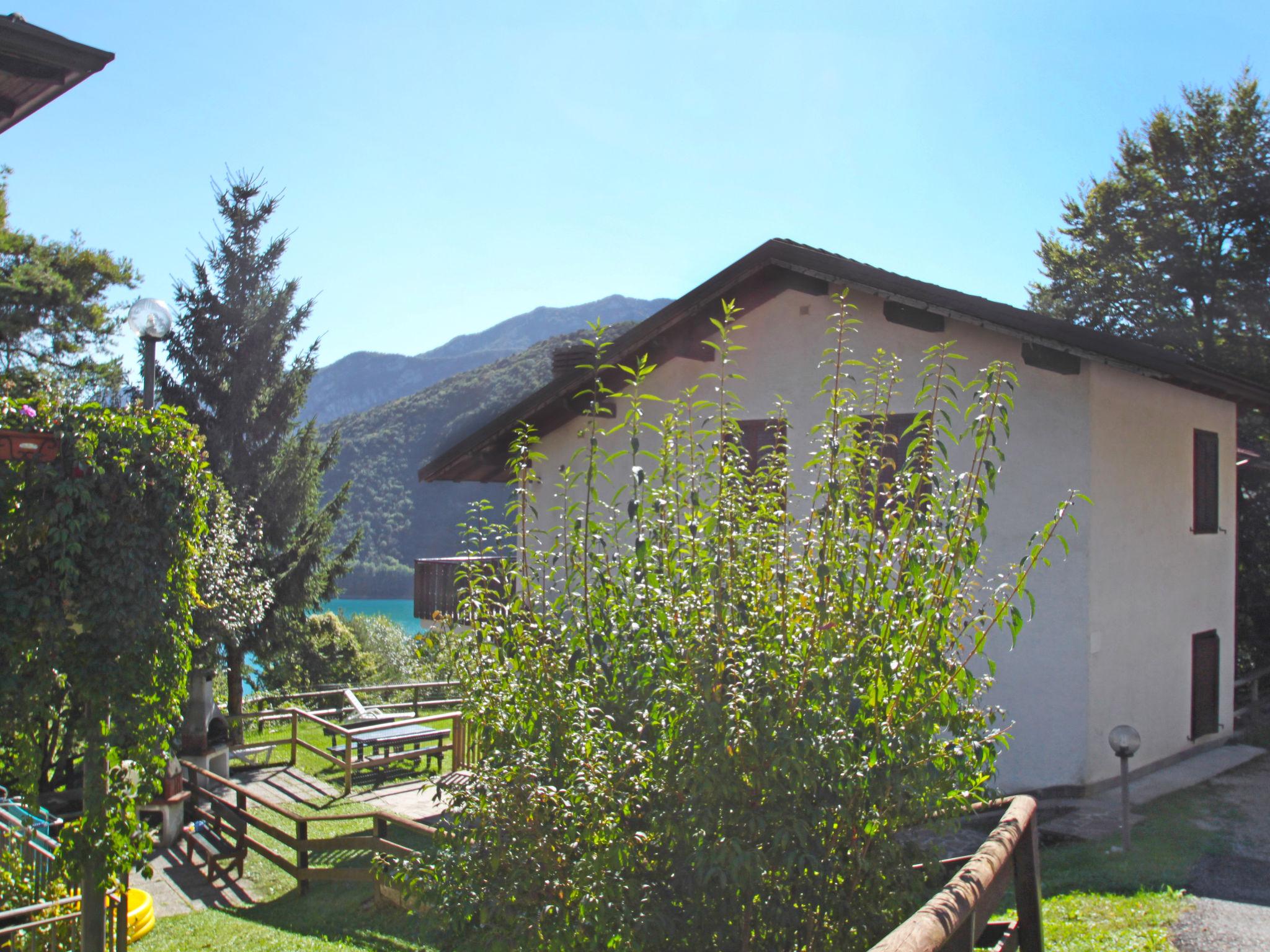 Photo 30 - 2 bedroom Apartment in Ledro with swimming pool and mountain view