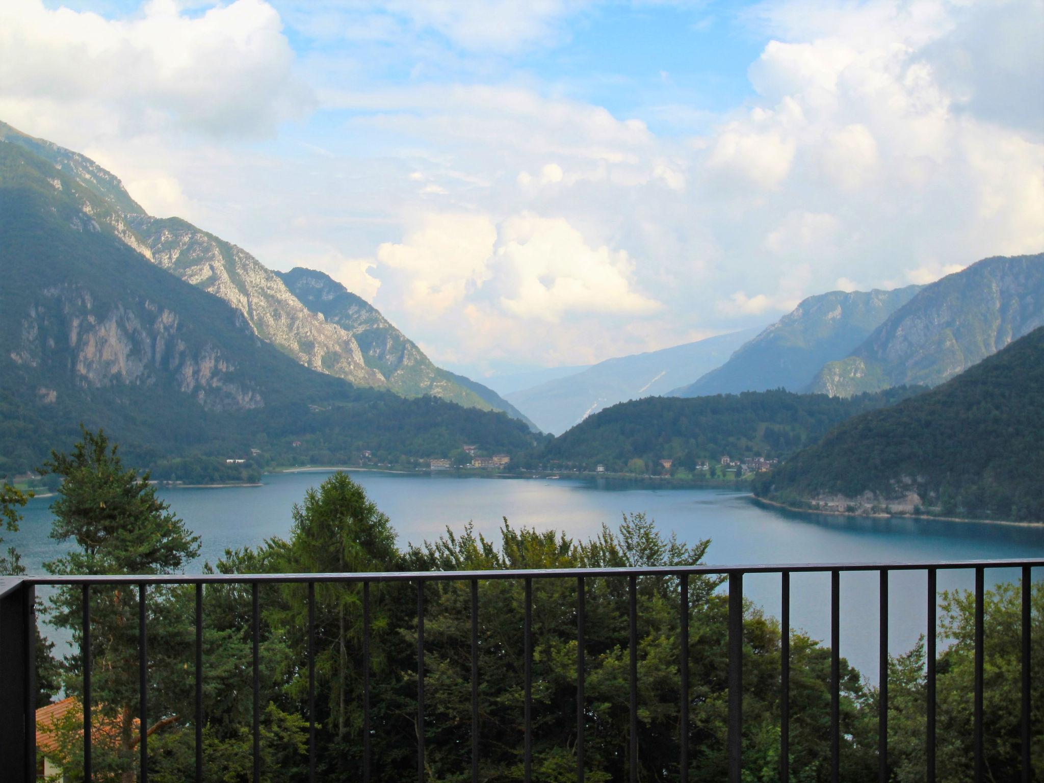 Foto 30 - Appartamento con 2 camere da letto a Ledro con piscina e vista sulle montagne