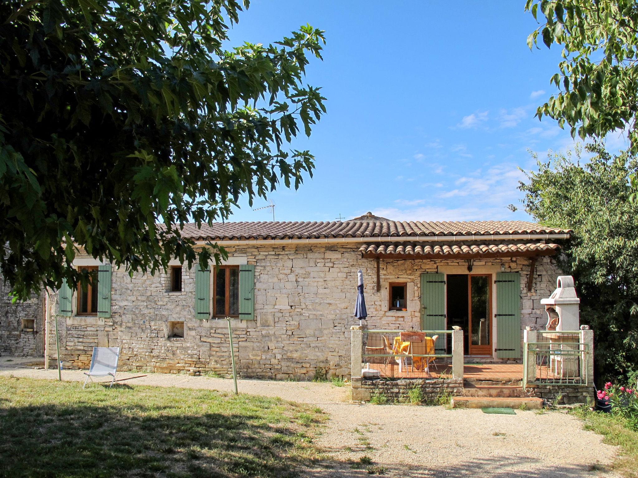 Foto 20 - Haus mit 2 Schlafzimmern in Barjac mit garten und terrasse
