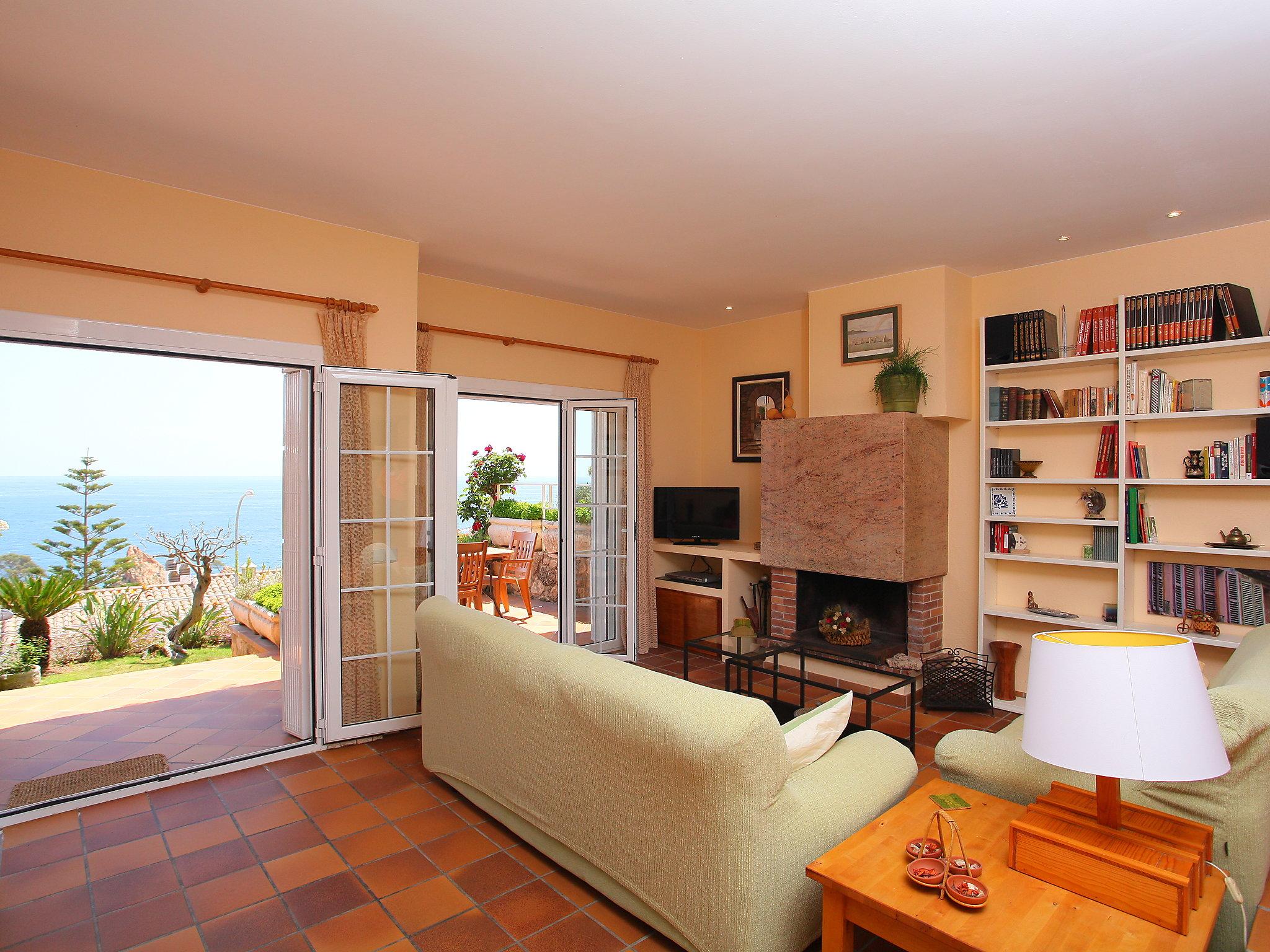 Foto 7 - Casa con 3 camere da letto a Tossa de Mar con piscina e vista mare