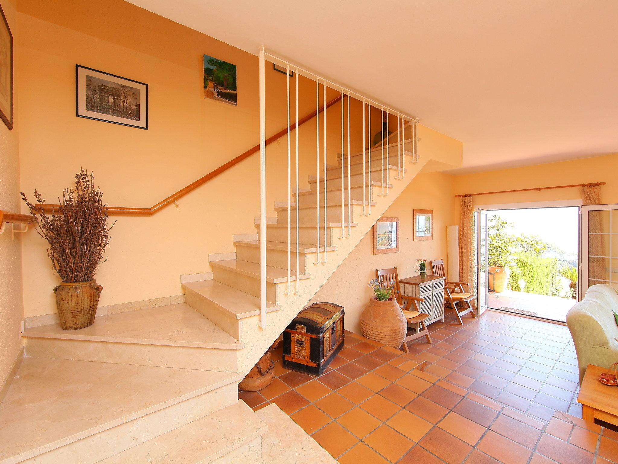 Photo 9 - 3 bedroom House in Tossa de Mar with swimming pool and sea view