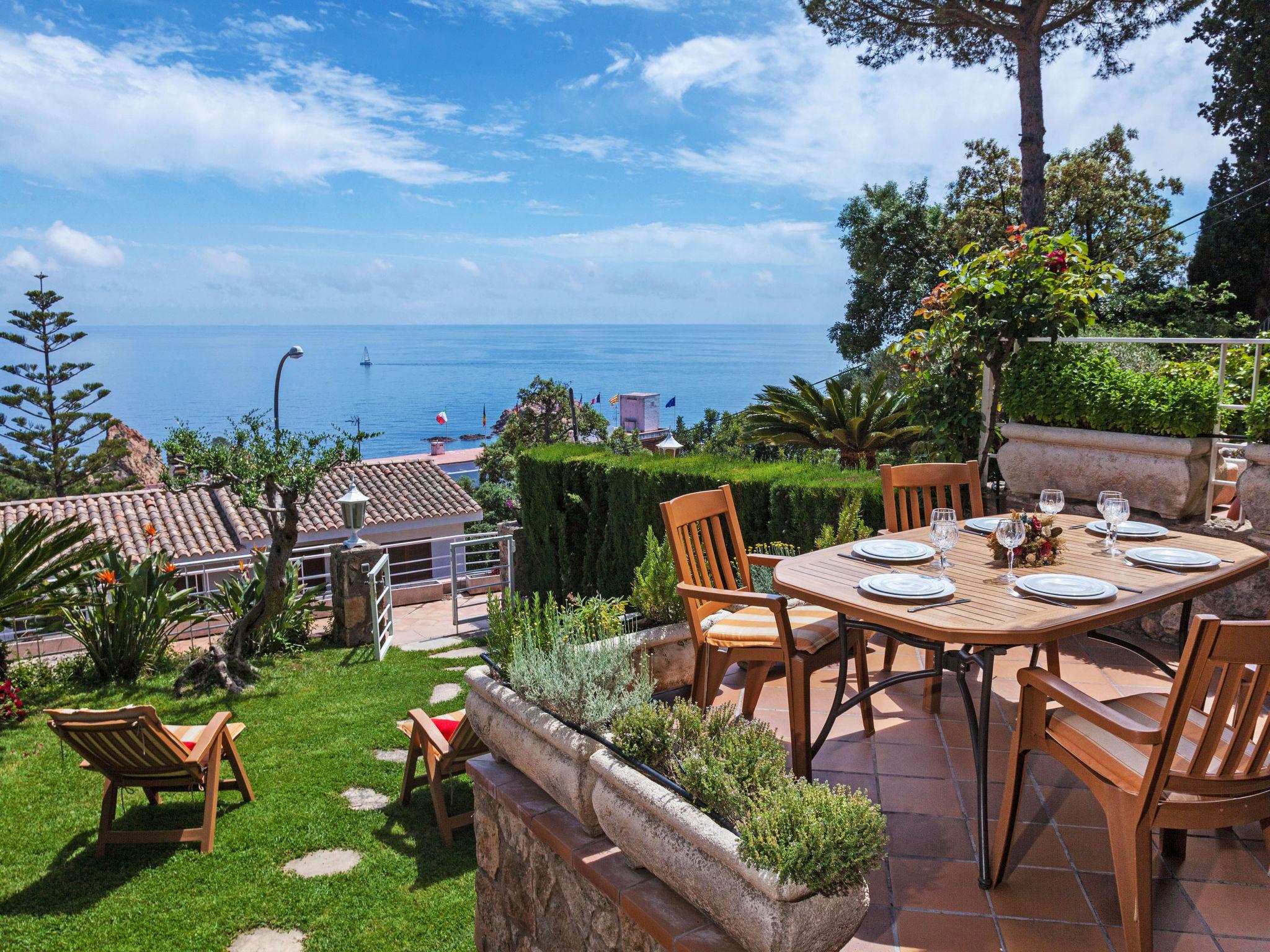 Photo 2 - Maison de 3 chambres à Tossa de Mar avec piscine et vues à la mer