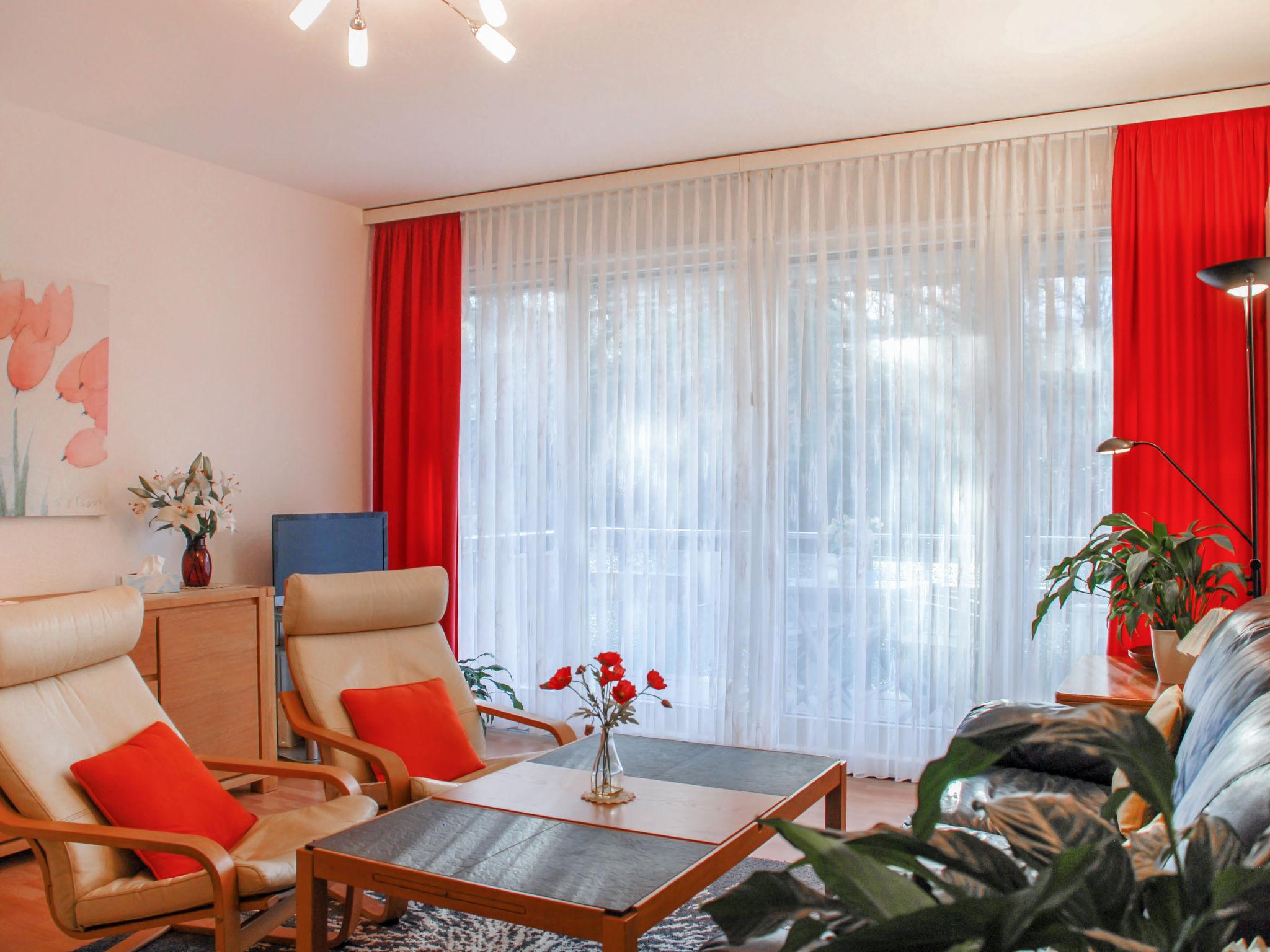 Photo 16 - 2 bedroom Apartment in Locarno with mountain view