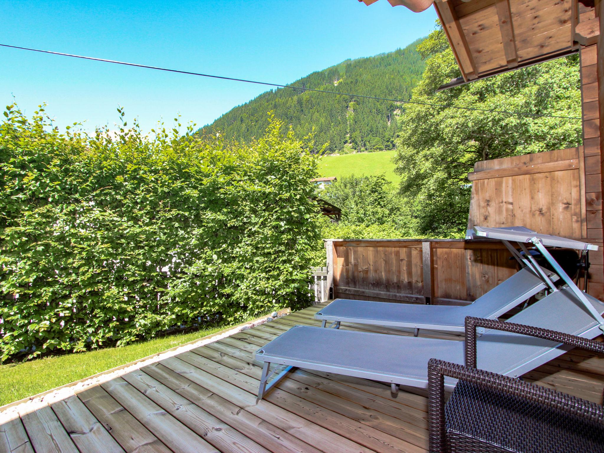 Foto 5 - Haus mit 4 Schlafzimmern in Finkenberg mit garten und blick auf die berge