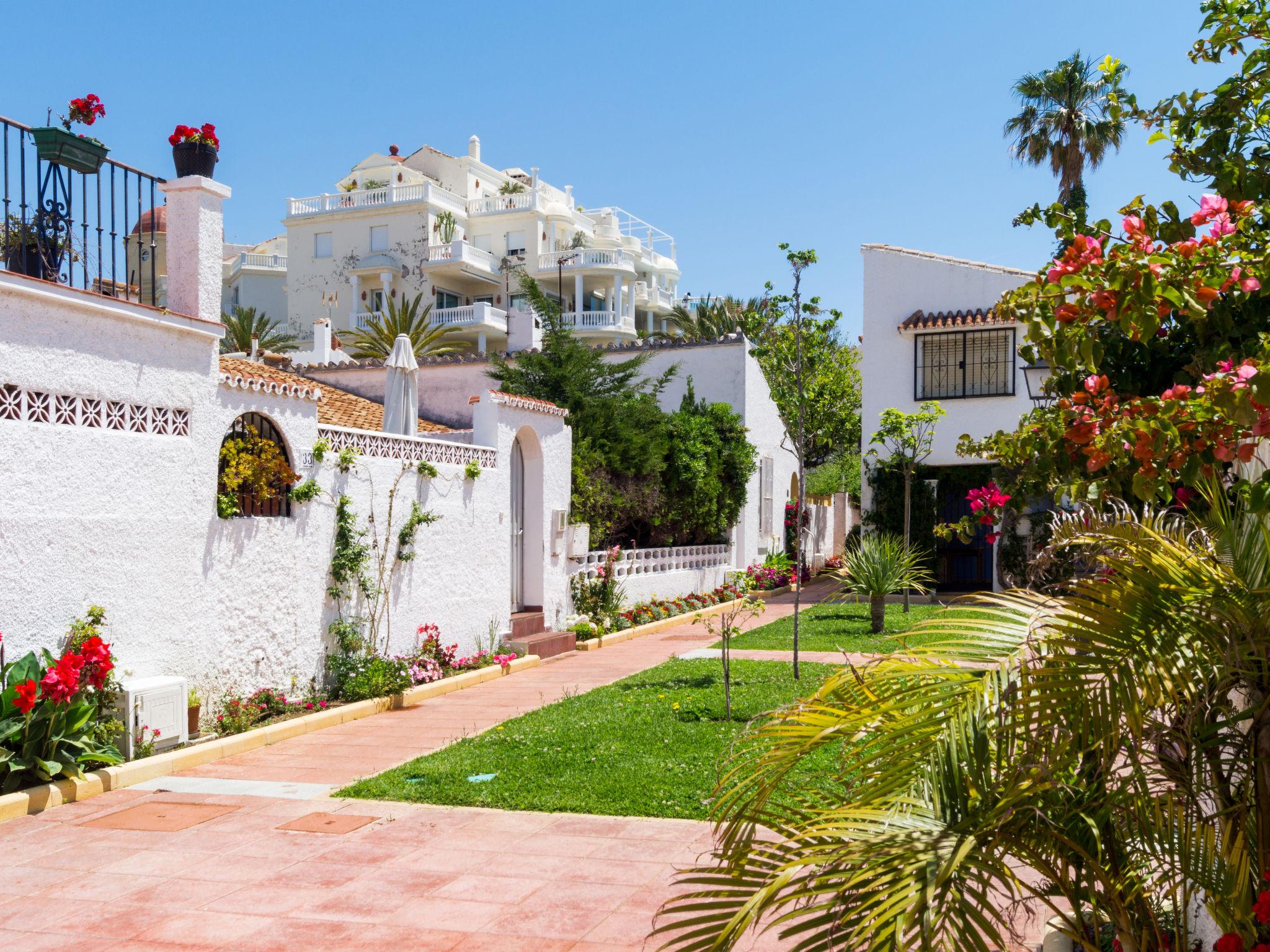 Photo 22 - 2 bedroom Apartment in Estepona with terrace and sea view