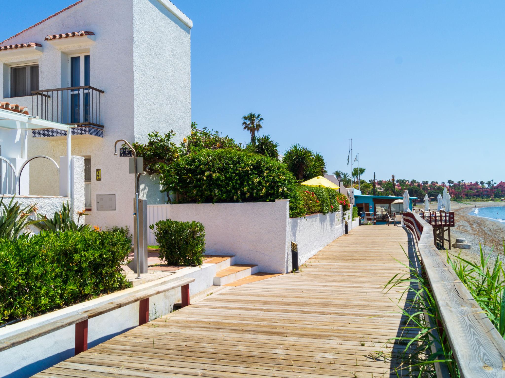 Photo 23 - Appartement de 2 chambres à Estepona avec terrasse et vues à la mer