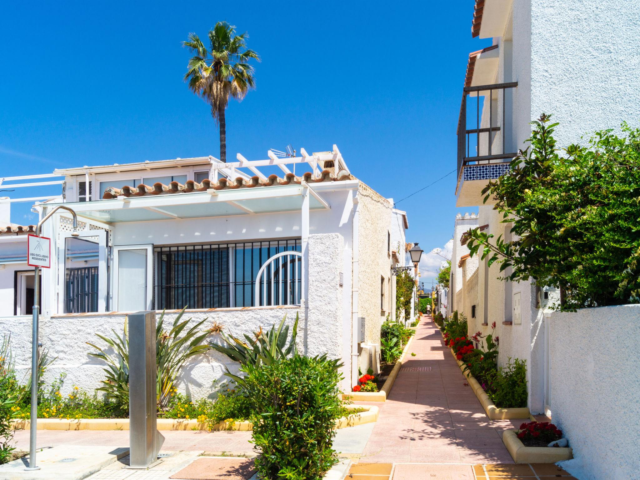 Photo 20 - Appartement de 2 chambres à Estepona avec terrasse et vues à la mer