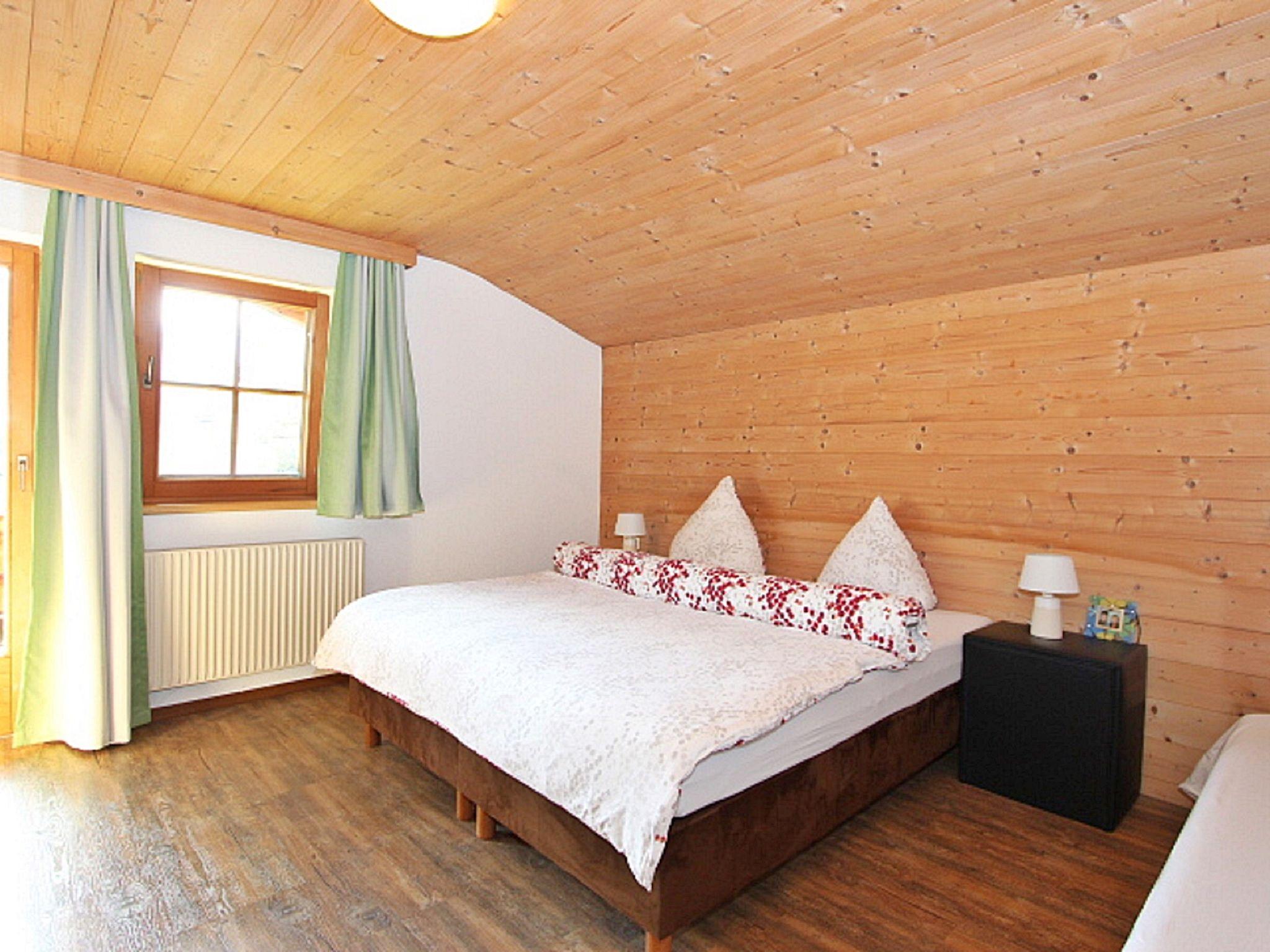 Foto 4 - Apartment mit 2 Schlafzimmern in Aschau im Zillertal mit blick auf die berge