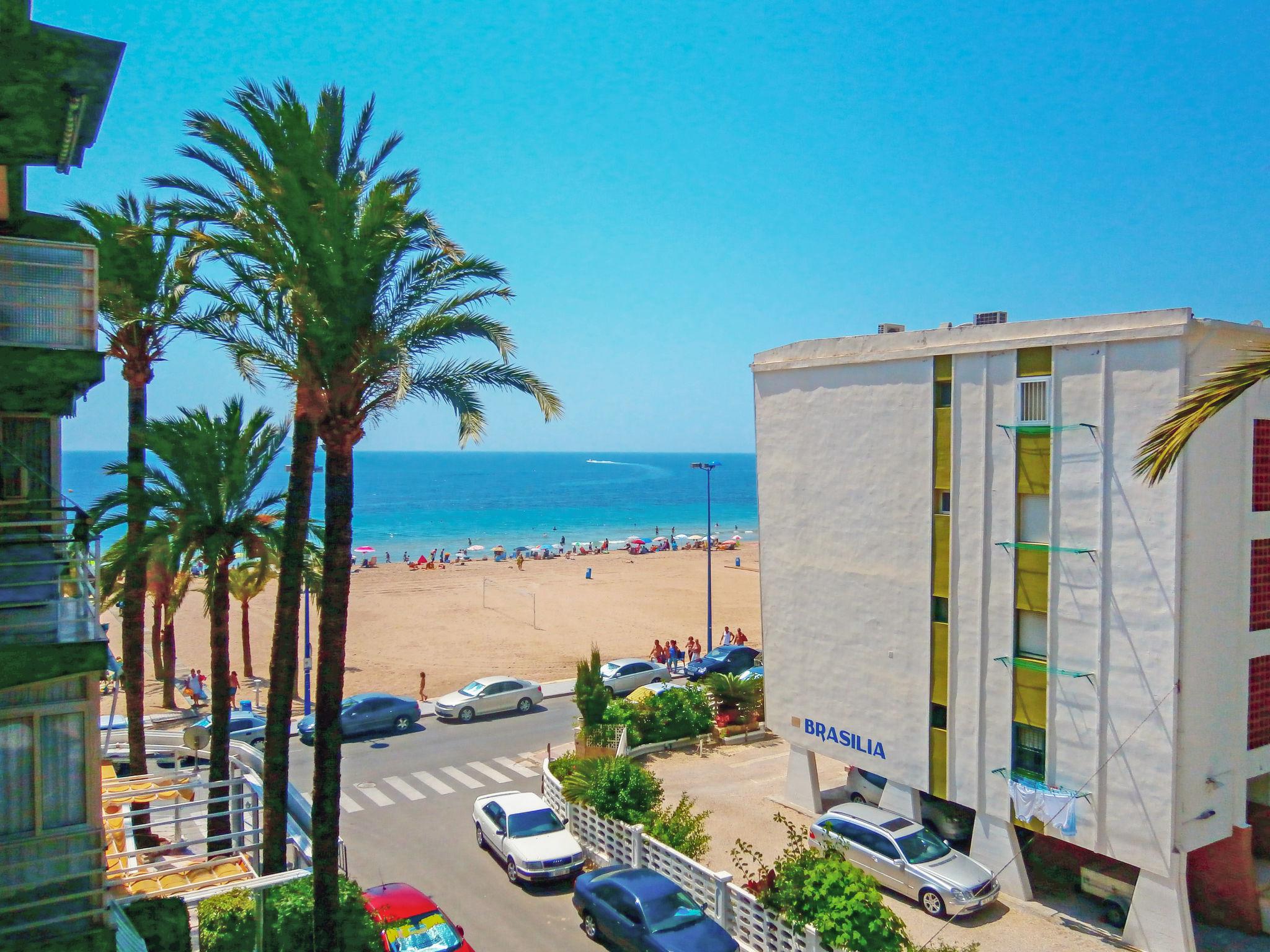 Foto 4 - Apartamento de 2 habitaciones en Benidorm con vistas al mar