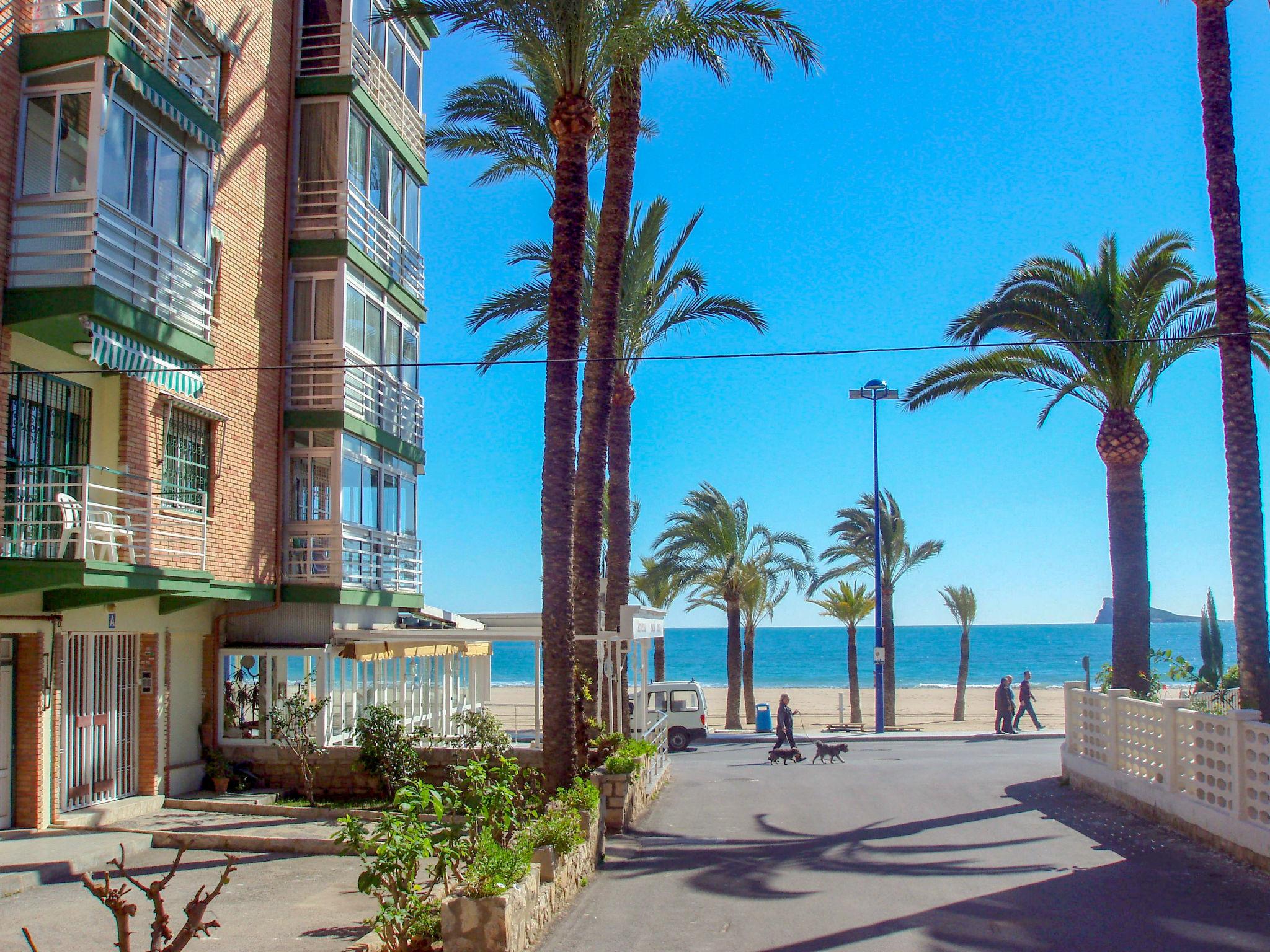 Foto 1 - Apartamento de 2 habitaciones en Benidorm con vistas al mar