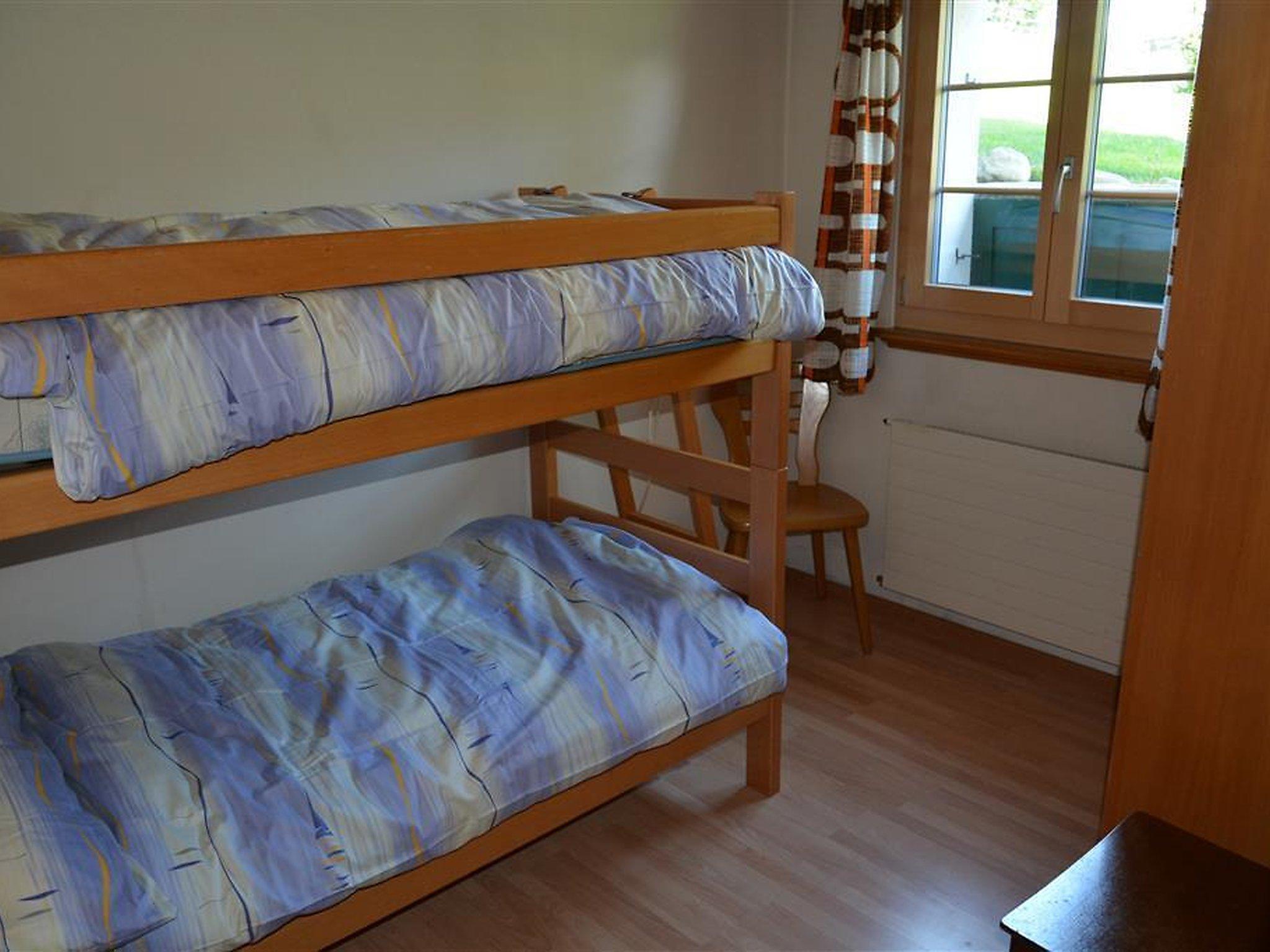 Foto 13 - Apartamento de 2 quartos em Saanen