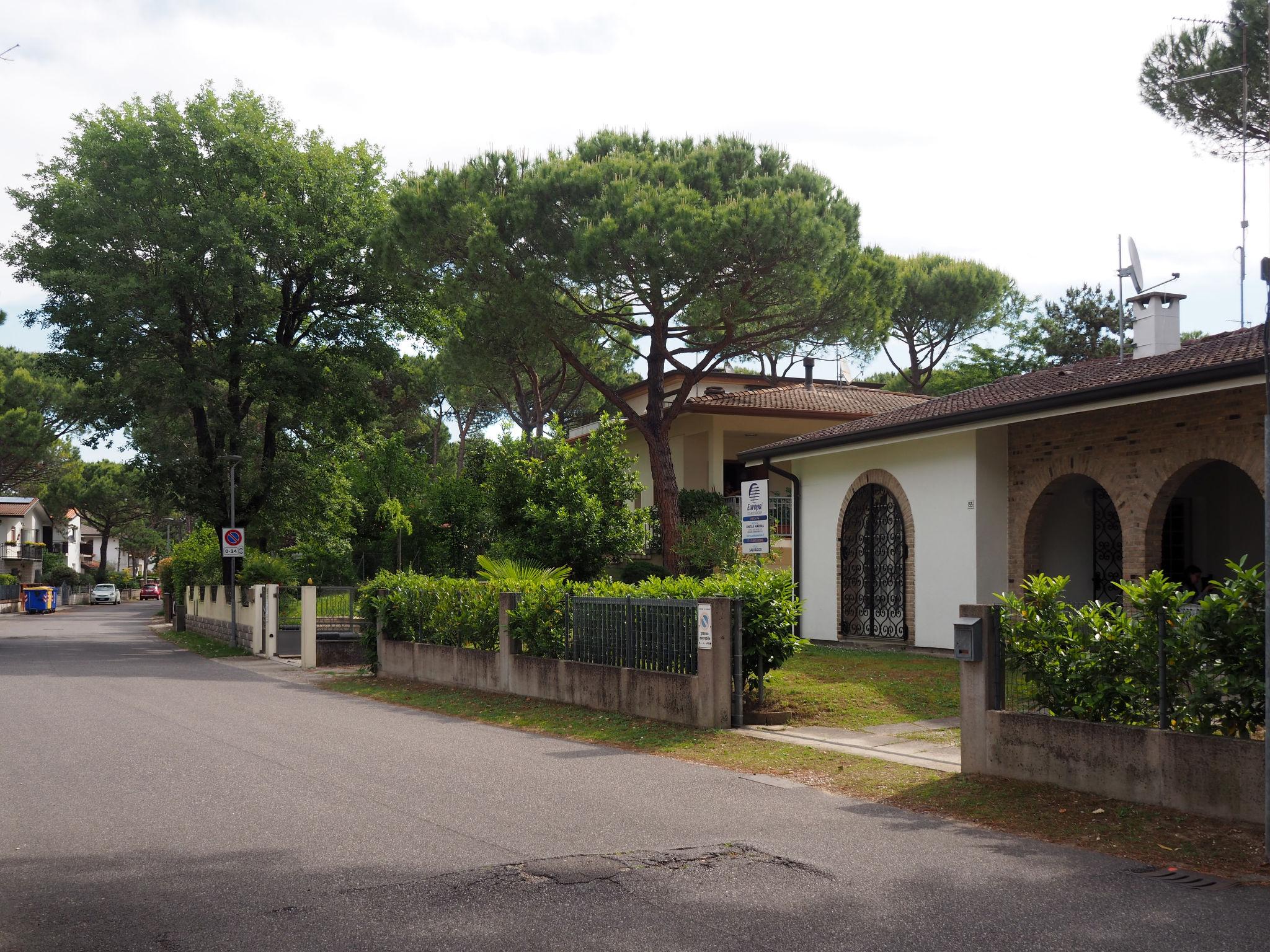 Foto 18 - Casa con 3 camere da letto a Lignano Sabbiadoro con giardino e terrazza