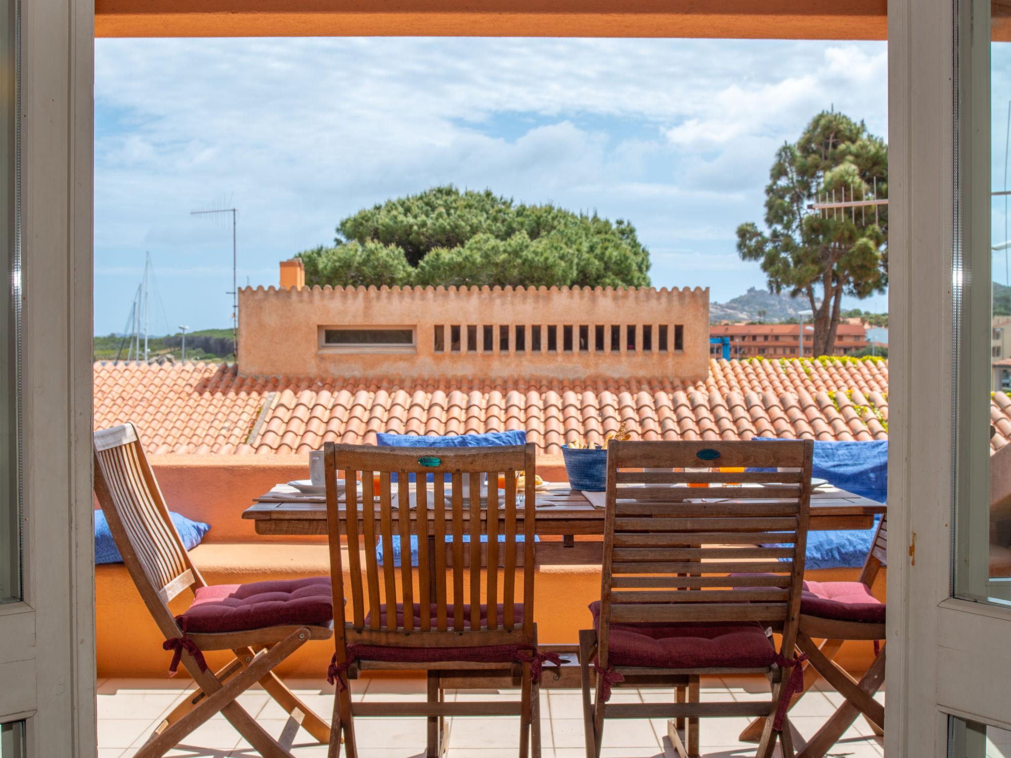 Foto 4 - Apartamento de 2 quartos em Palau com terraço e vistas do mar