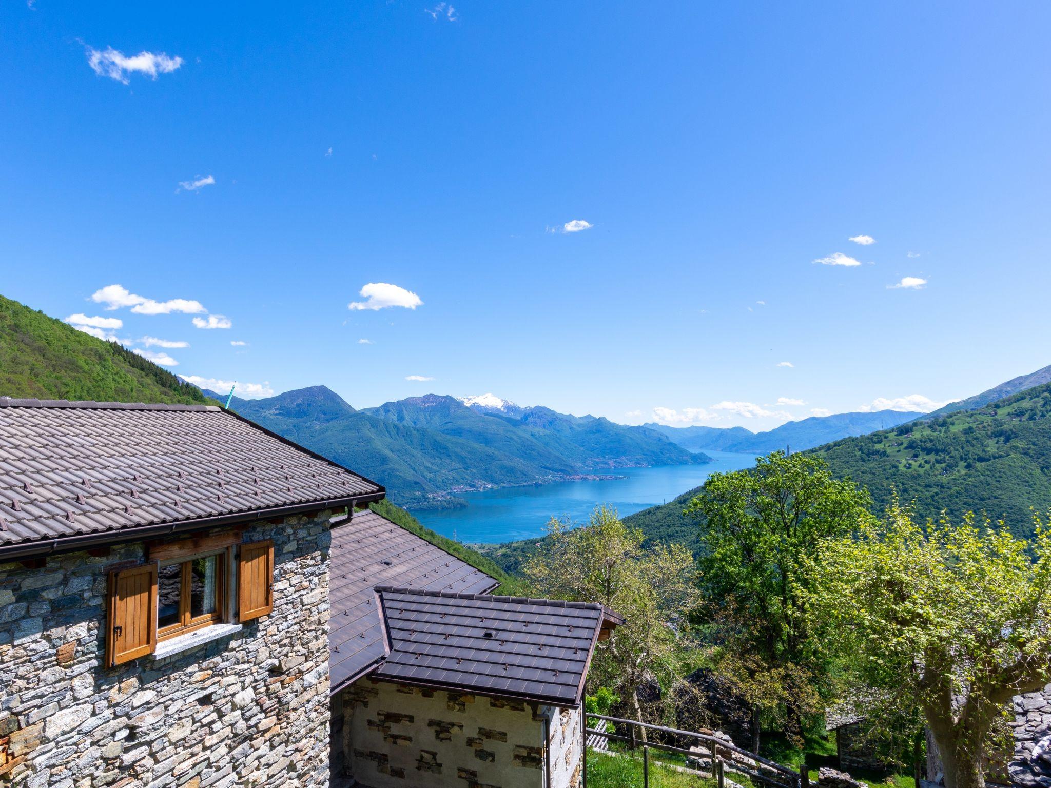 Photo 17 - Maison de 2 chambres à Peglio avec terrasse et vues sur la montagne