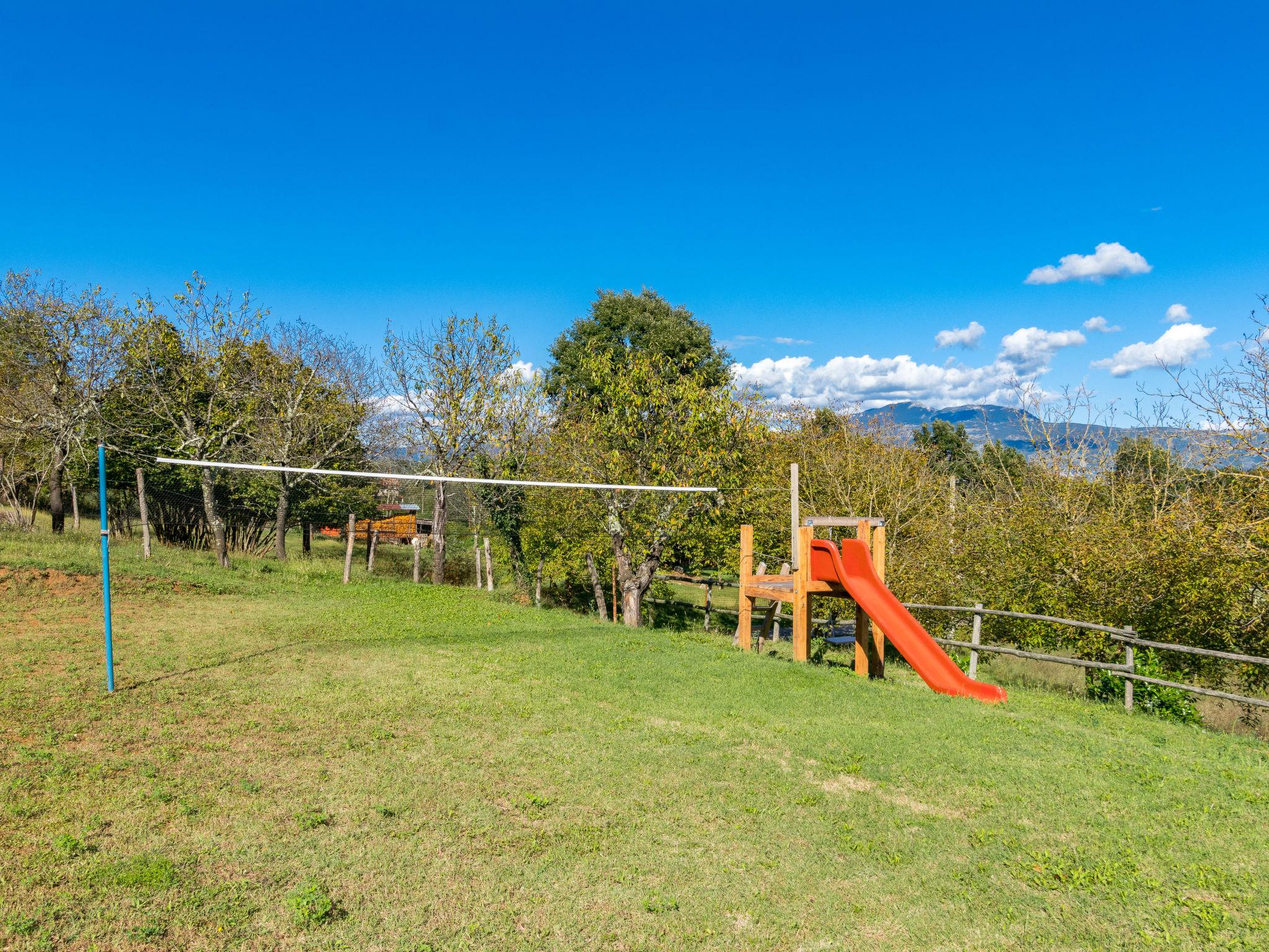 Foto 34 - Casa de 2 quartos em Pićan com piscina privada e terraço