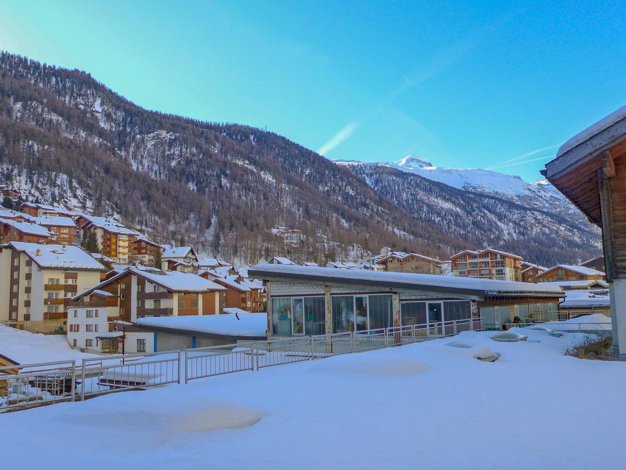 Photo 17 - Appartement de 1 chambre à Zermatt avec terrasse et vues sur la montagne