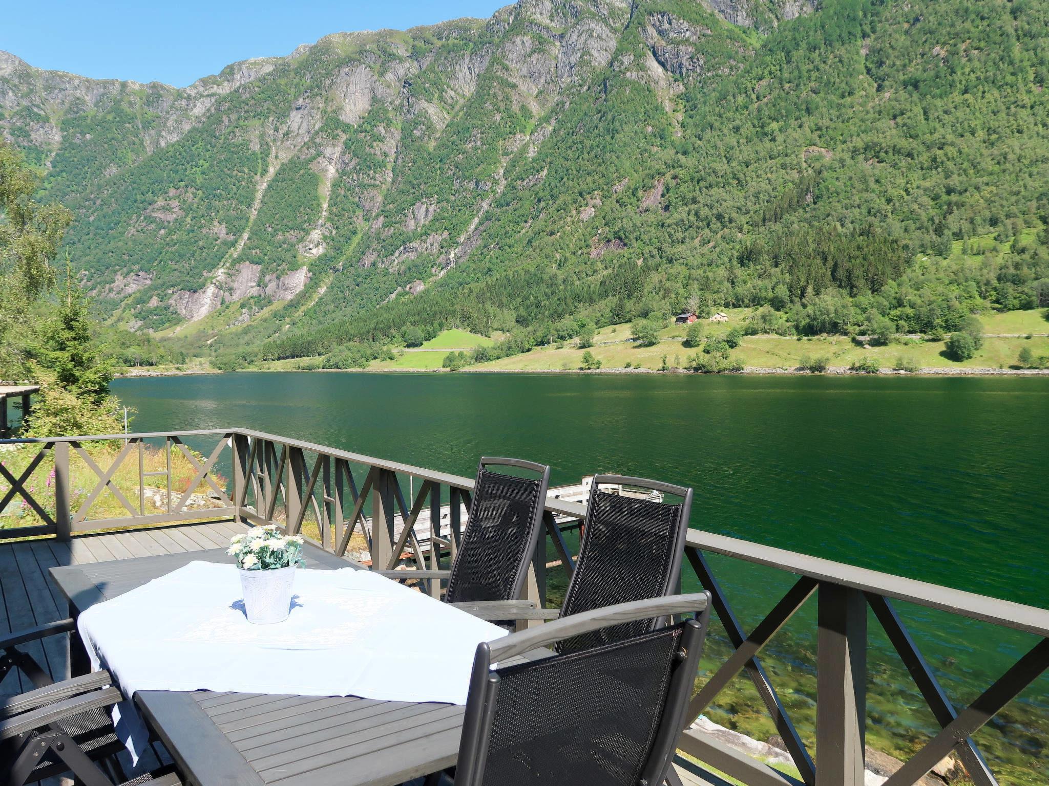 Photo 7 - Maison de 3 chambres à Balestrand avec jardin et terrasse