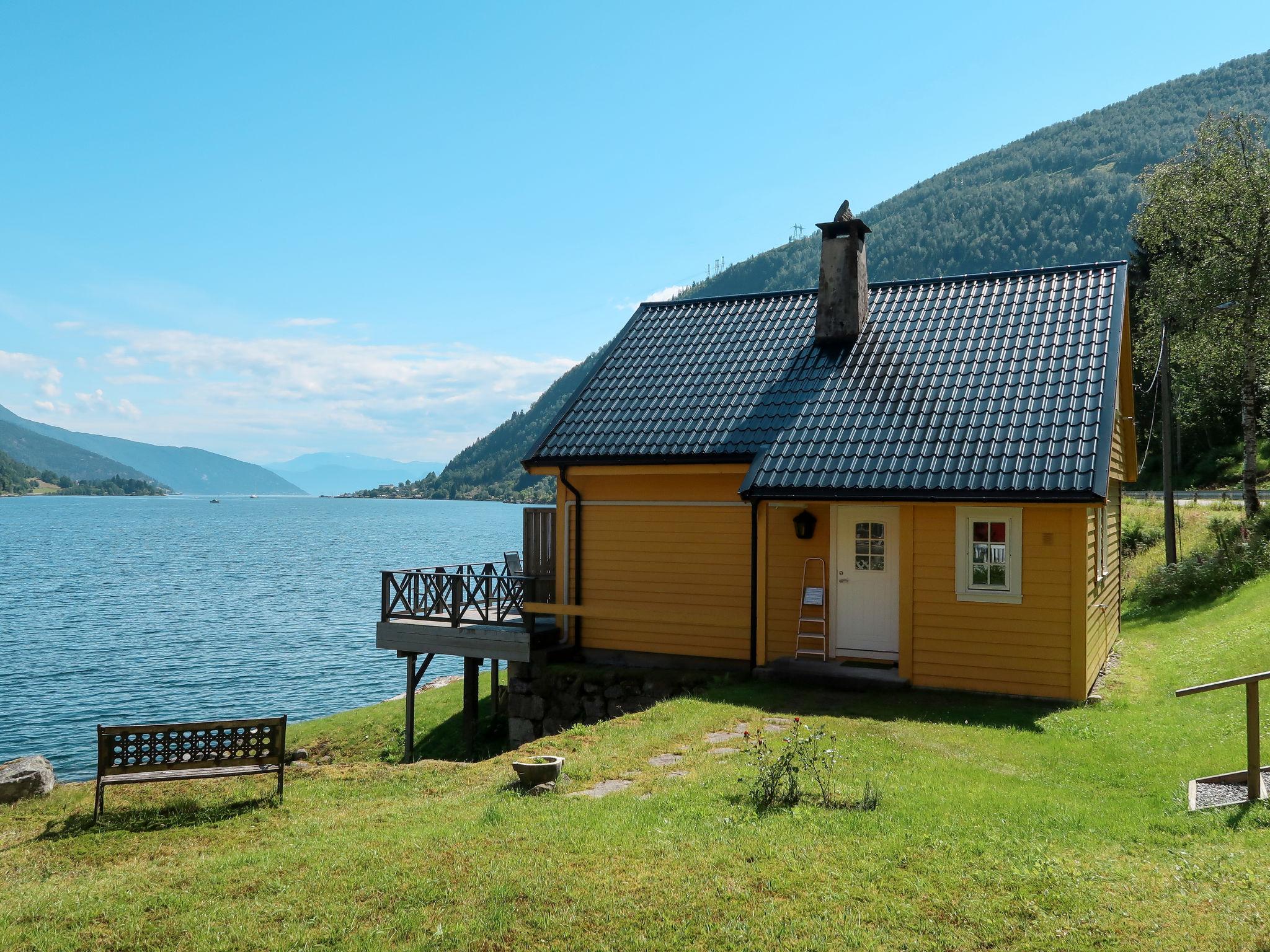 Photo 17 - Maison de 3 chambres à Balestrand avec jardin et terrasse