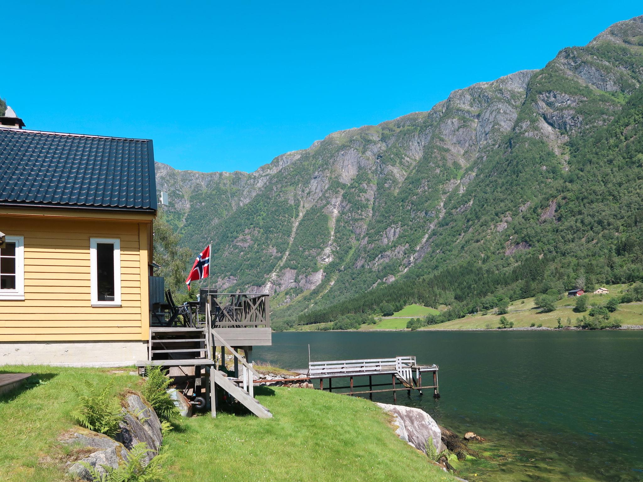 Photo 16 - Maison de 3 chambres à Balestrand avec jardin et terrasse