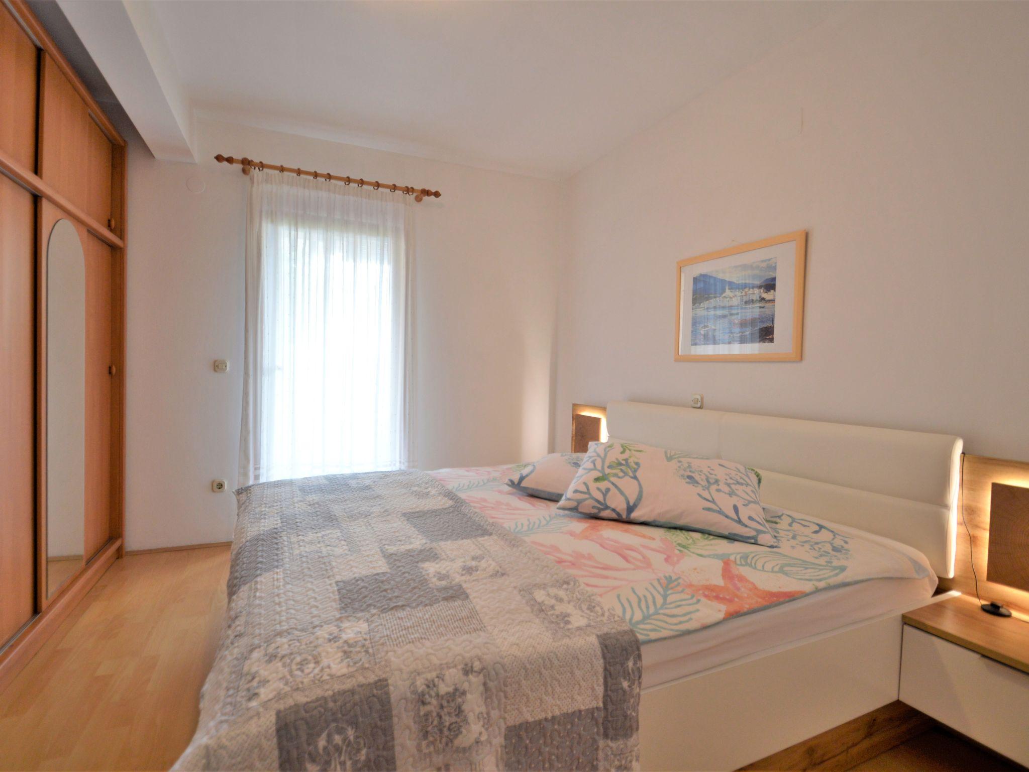 Foto 4 - Appartamento con 1 camera da letto a Medulin con vista mare