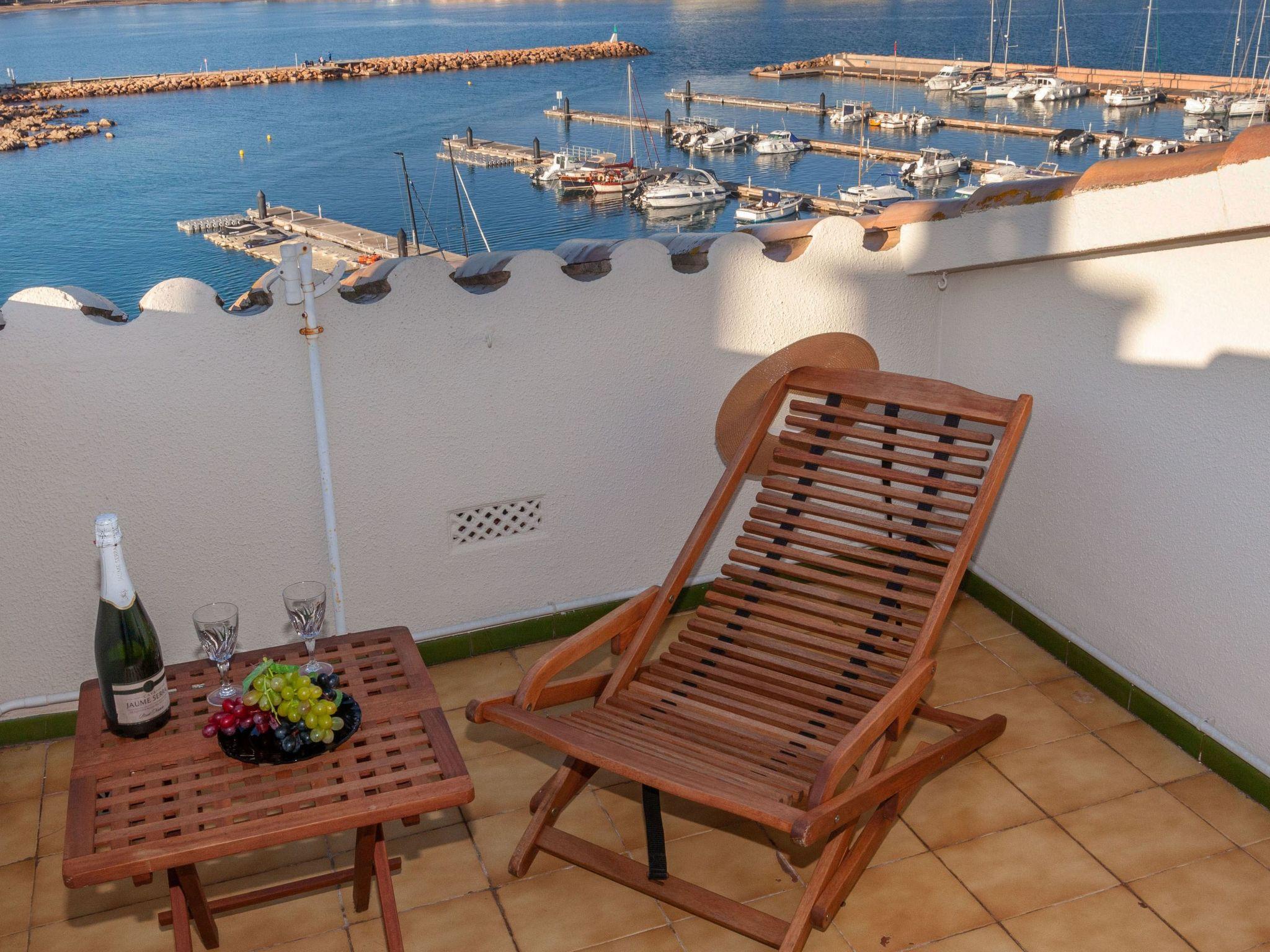 Photo 17 - Apartment in l'Escala with terrace and sea view