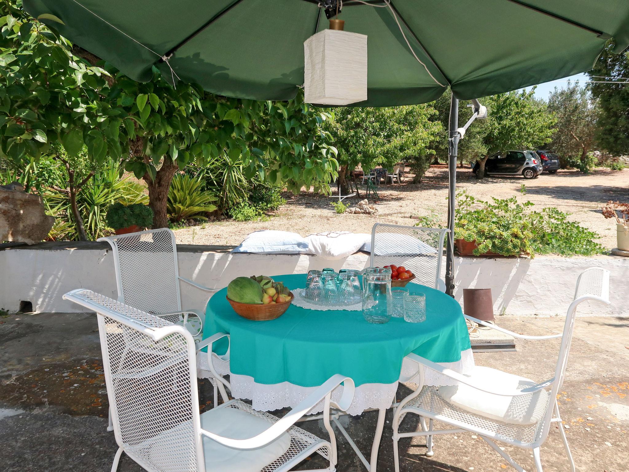 Foto 6 - Haus mit 2 Schlafzimmern in Martina Franca mit garten und blick aufs meer